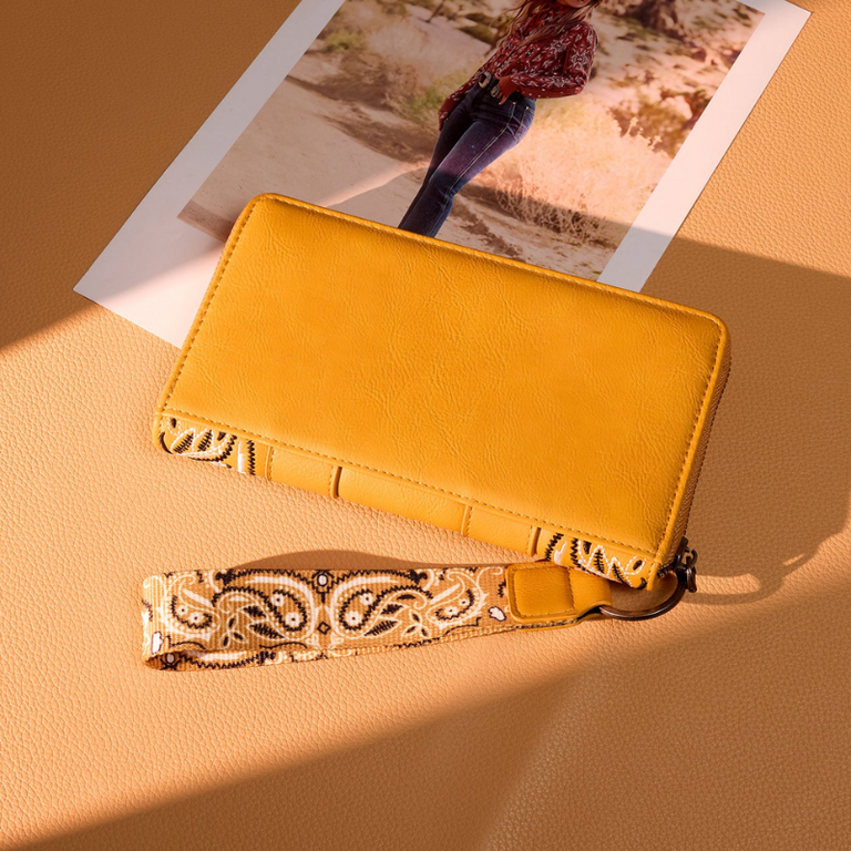 Wrangler Wrangler Bandana Paisley Print Wallet - Yellow