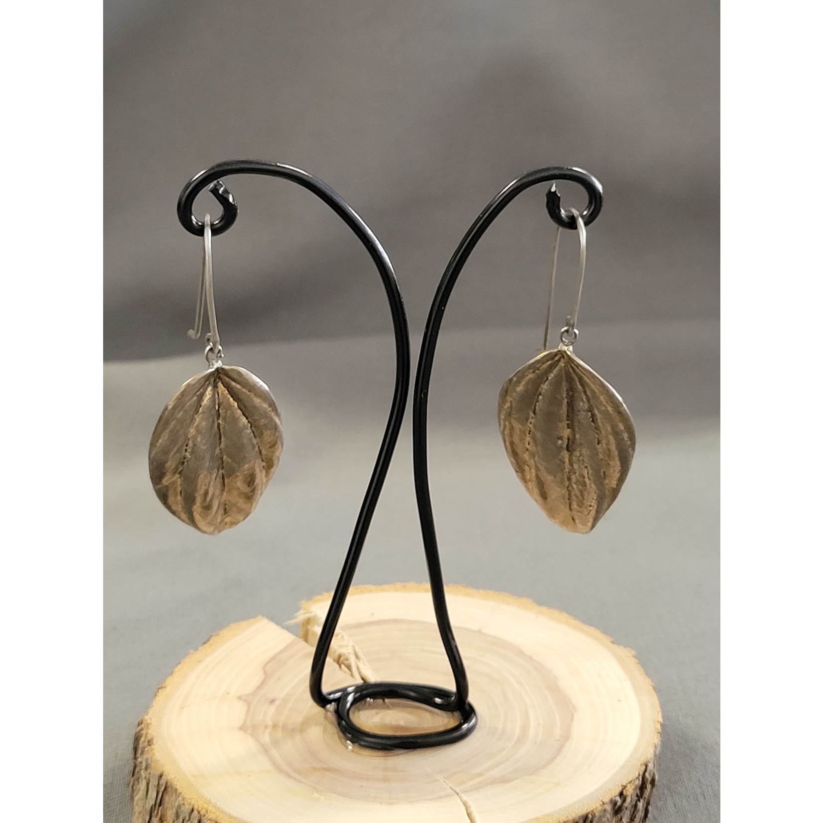 Tree Trunk Arts Small Peperomia Leaf Dangle Earrings