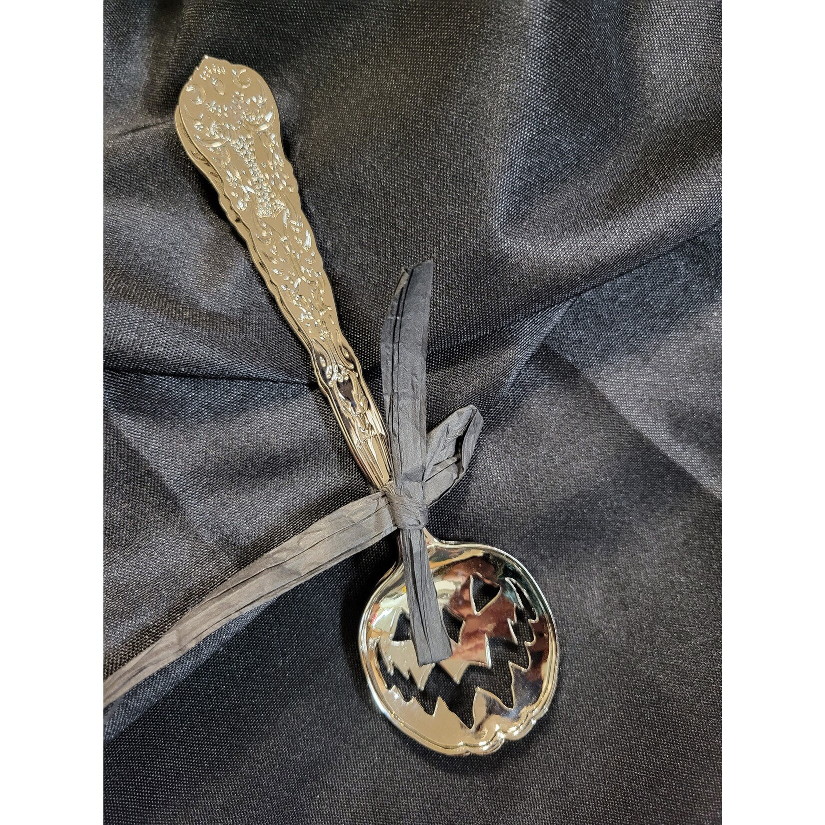 Lively Ghosts Haunted Hallows Teaspoon Set of Two