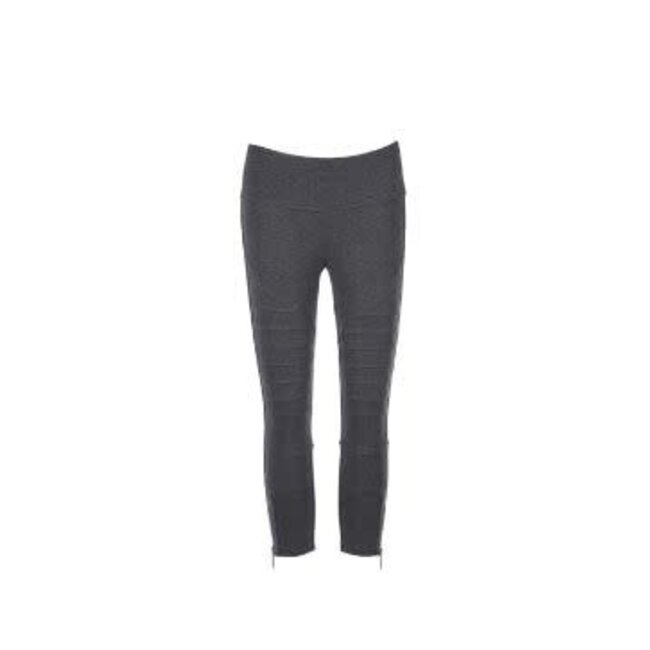 Nomads Rebel Capris