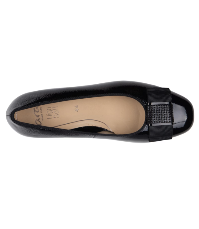 Ara Garnet Pump