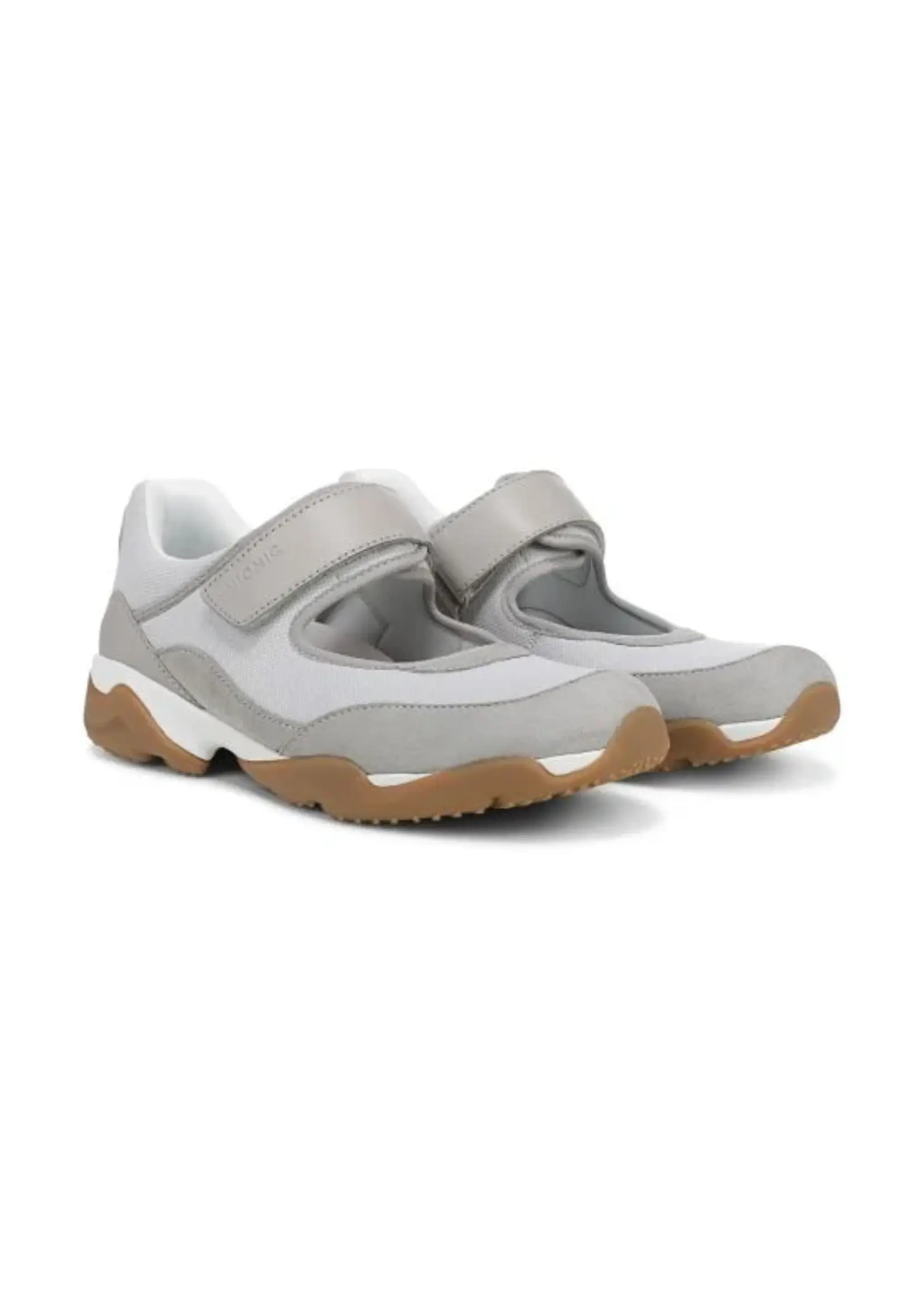 Vionic Walk Slim Giselle Sneaker
