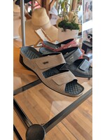 Tina Low Wedge 0803