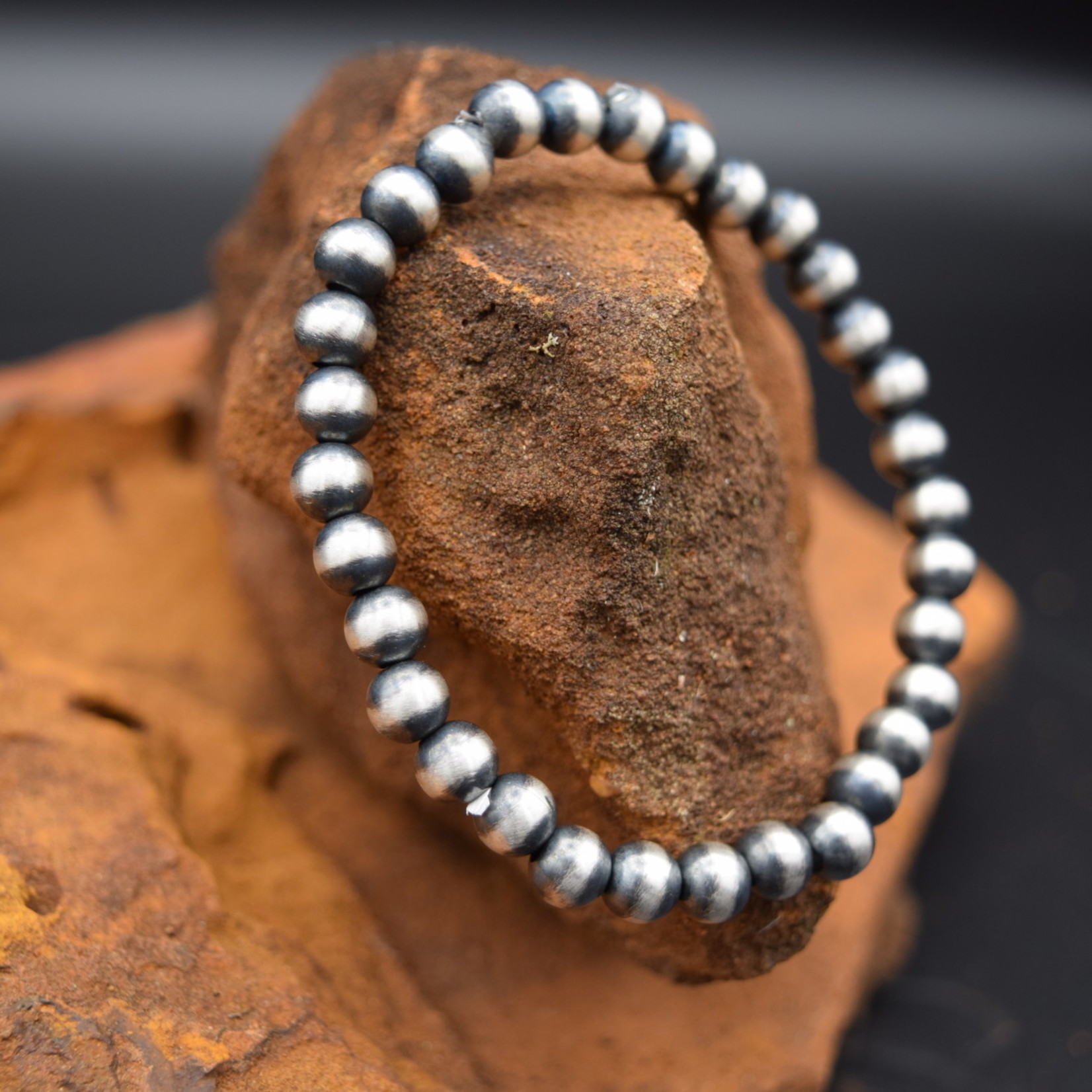 NAVAJO PEARL, STRETCH BRACELET