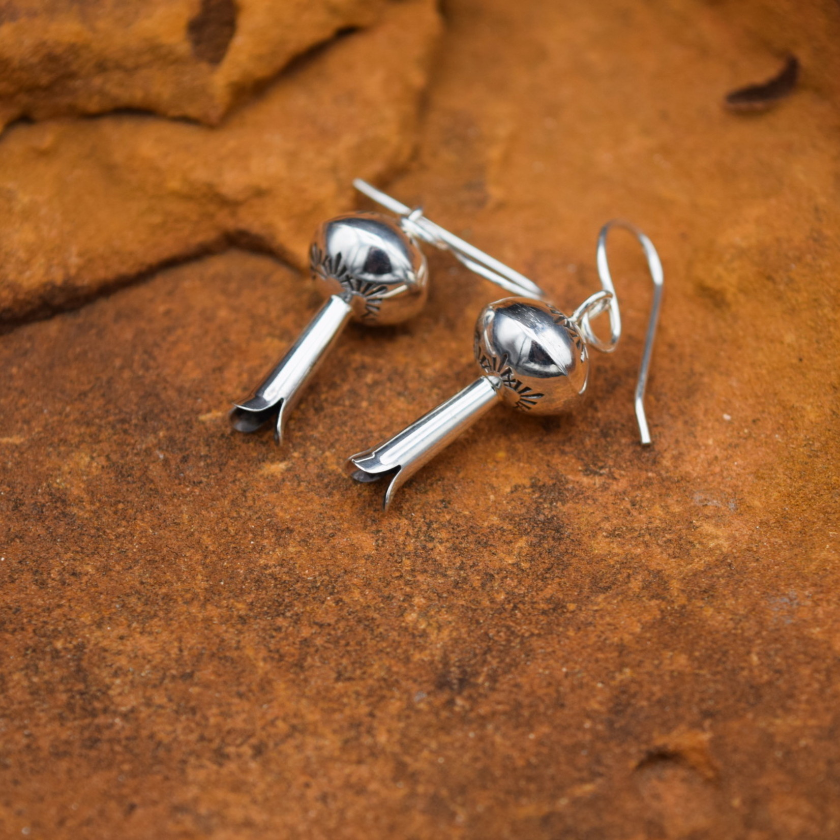 SILVER SQUASH PETAL EARRINGS