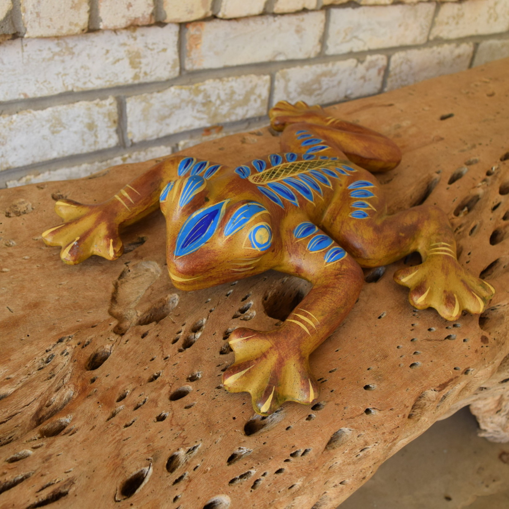 Ceramic Frog [Brown/Blue]