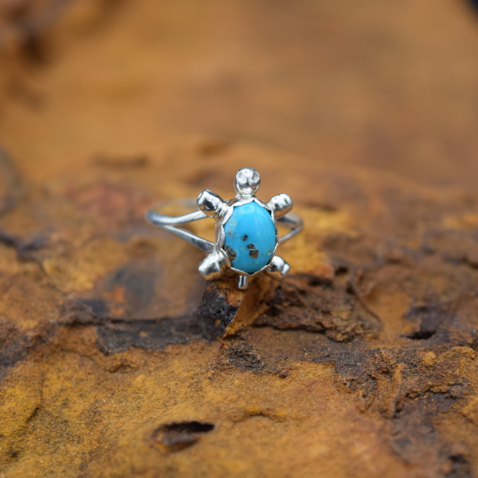 TURQUOISE TURTLE RING [Size: 6.5]