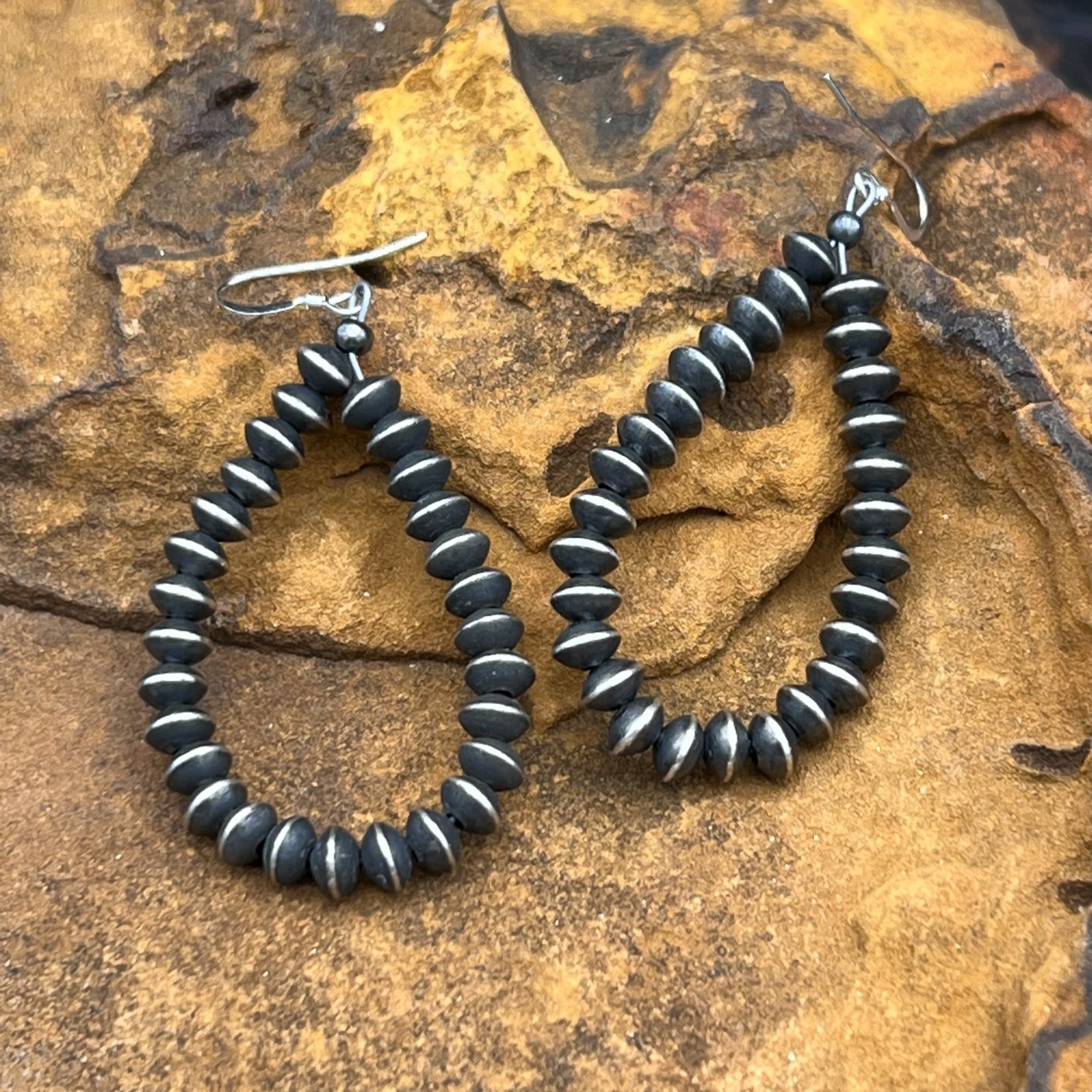 NAVAJO SAUCER PEARL EARRINGS