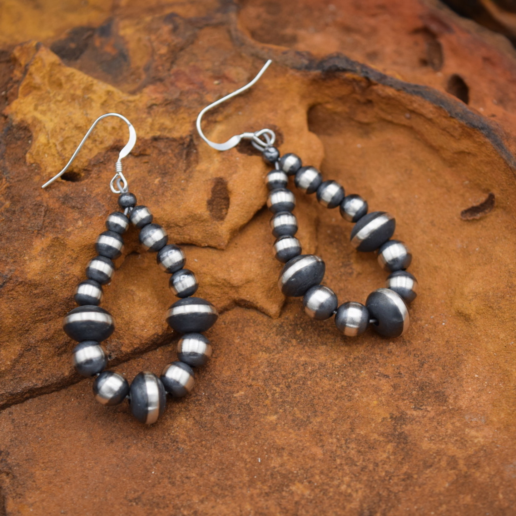 NAVAJO PEARL EARRINGS