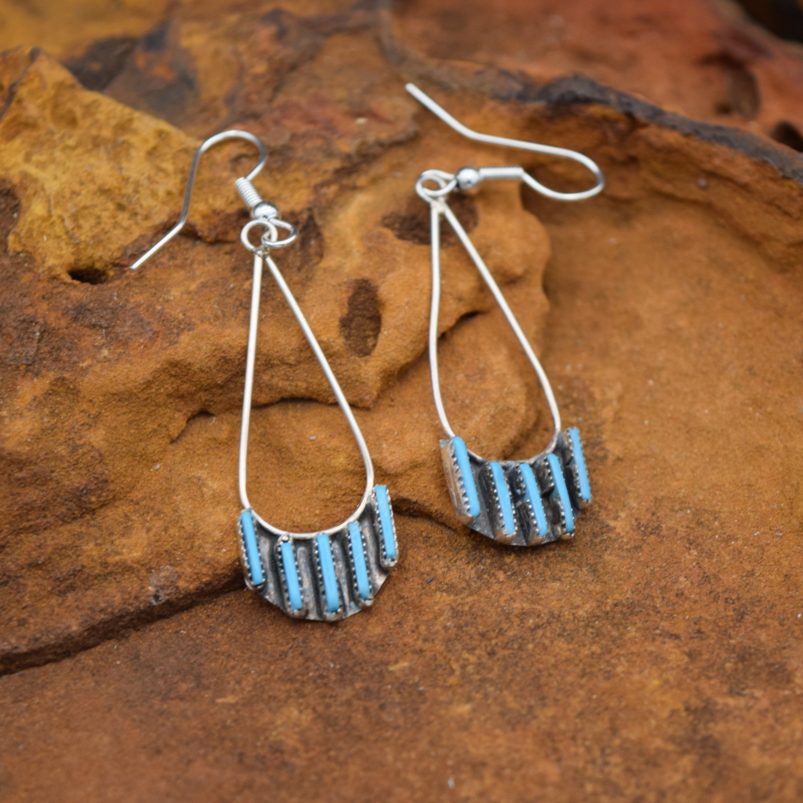 PETITE POINTE TURQUOISE EARRINGS