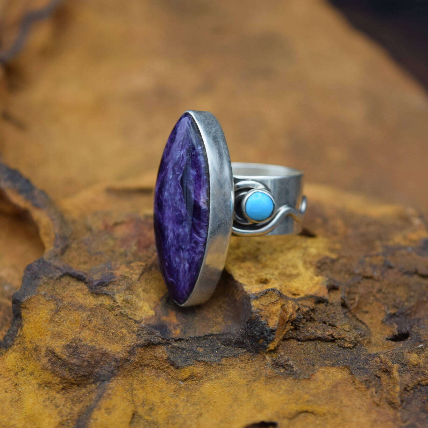 CHARIOTTE RING WITH TURQUOISE [Size: 8]