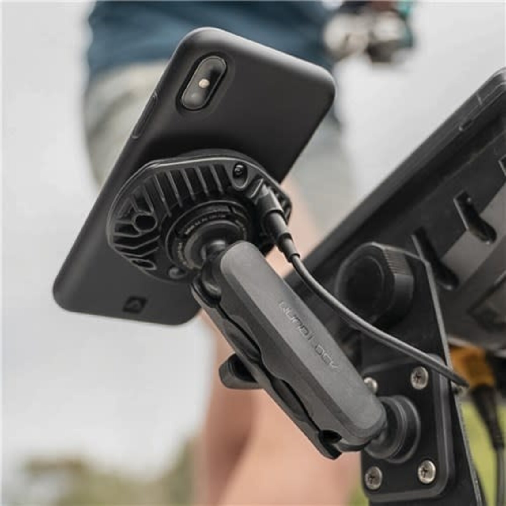 Quad Lock - 360 Arm Dual Pivot Small