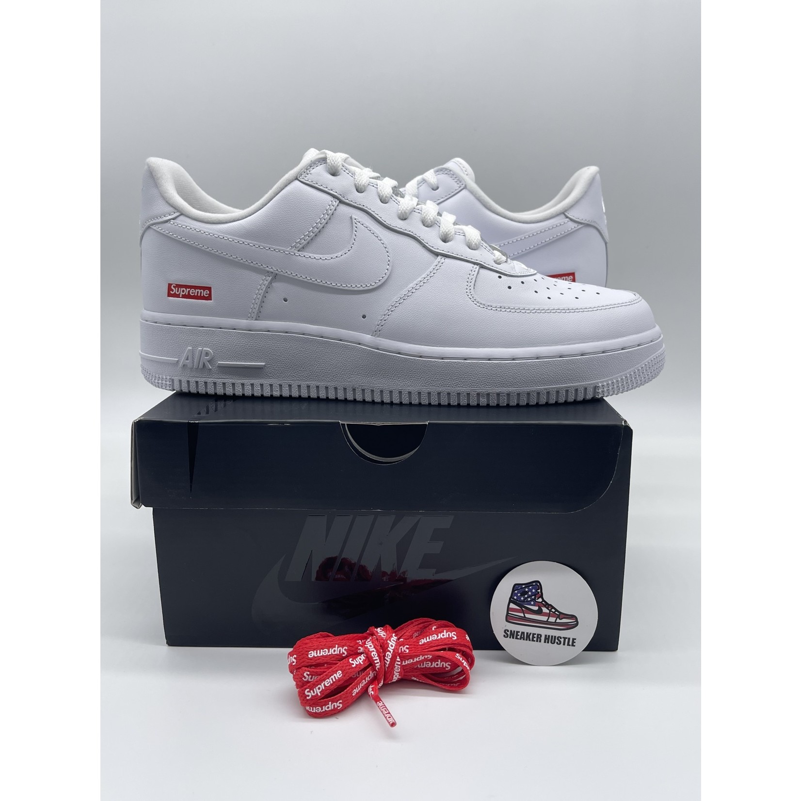 Nike Nike Air Force 1 Low Supreme White