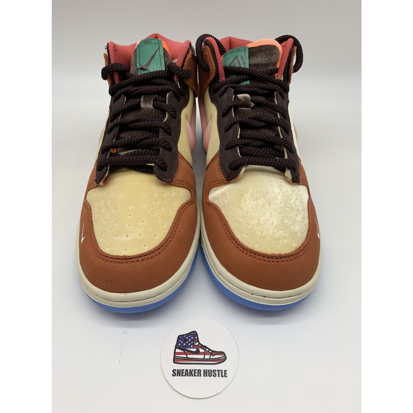 Nike Nike Dunk Mid Social Status Chocolate Milk