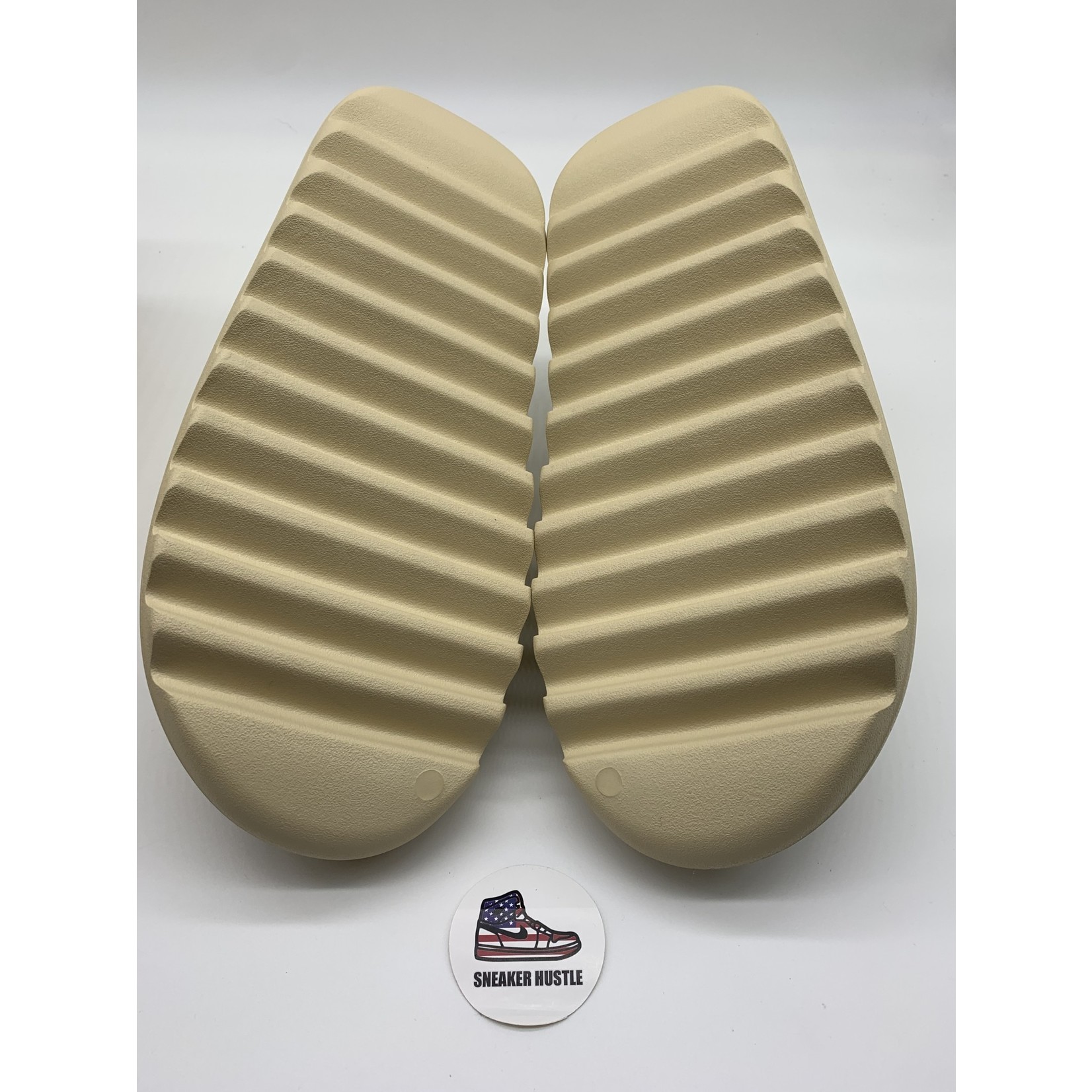 Adidas adidas Yeezy Slide Bone (2022 Restock)