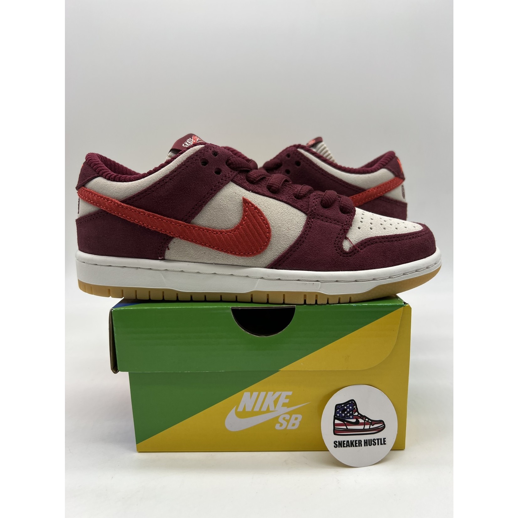 Nike SB Nike SB Dunk Low Skate Like a Girl