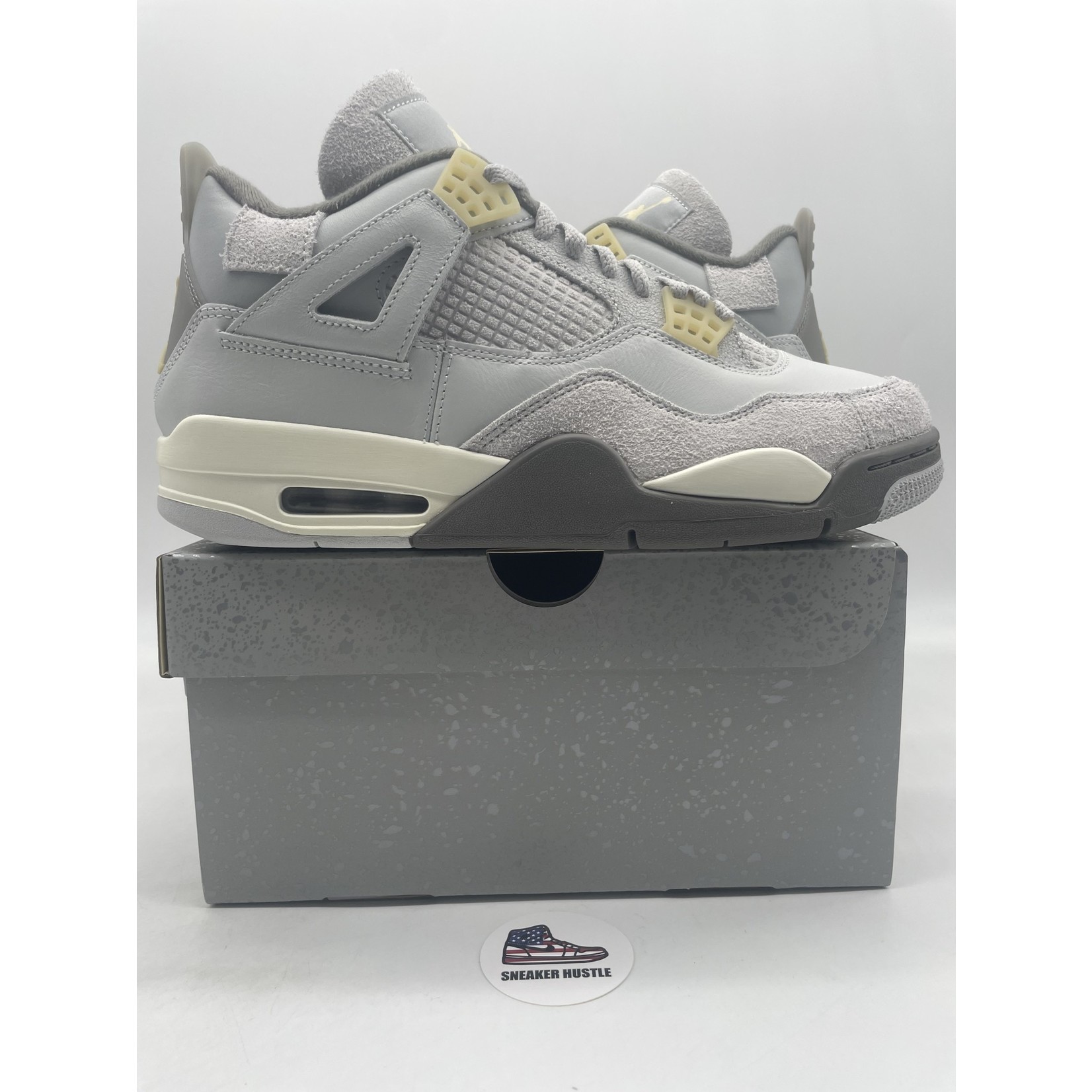 Air Jordan Jordan 4 Retro SE Craft Photon Dust