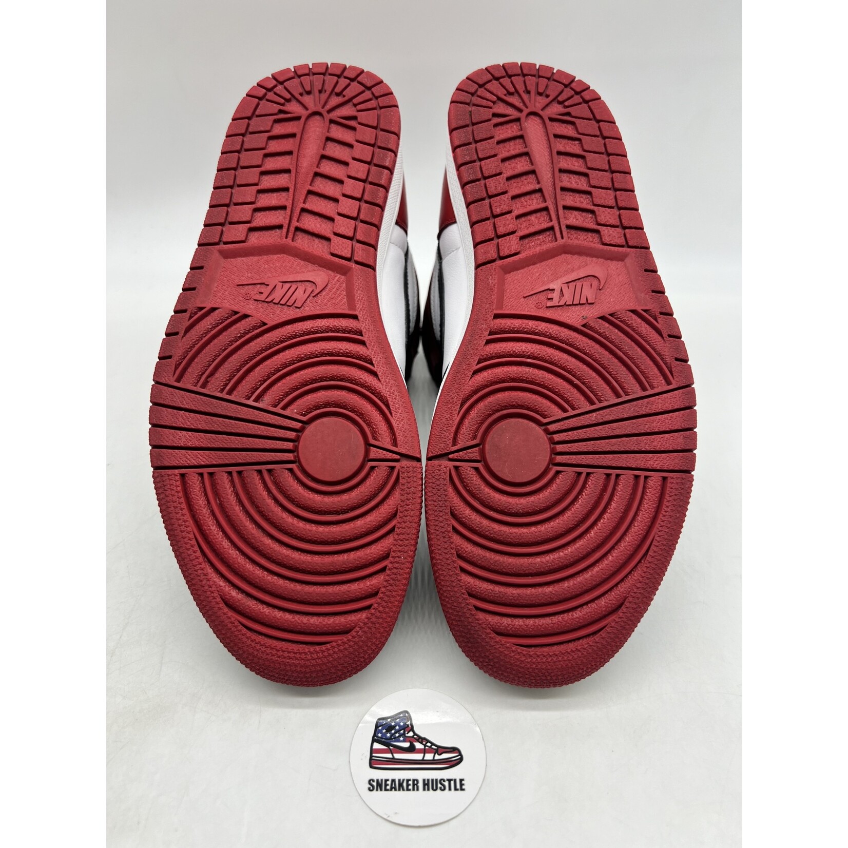 Air Jordan Jordan 1 Retro Black Toe (2016)