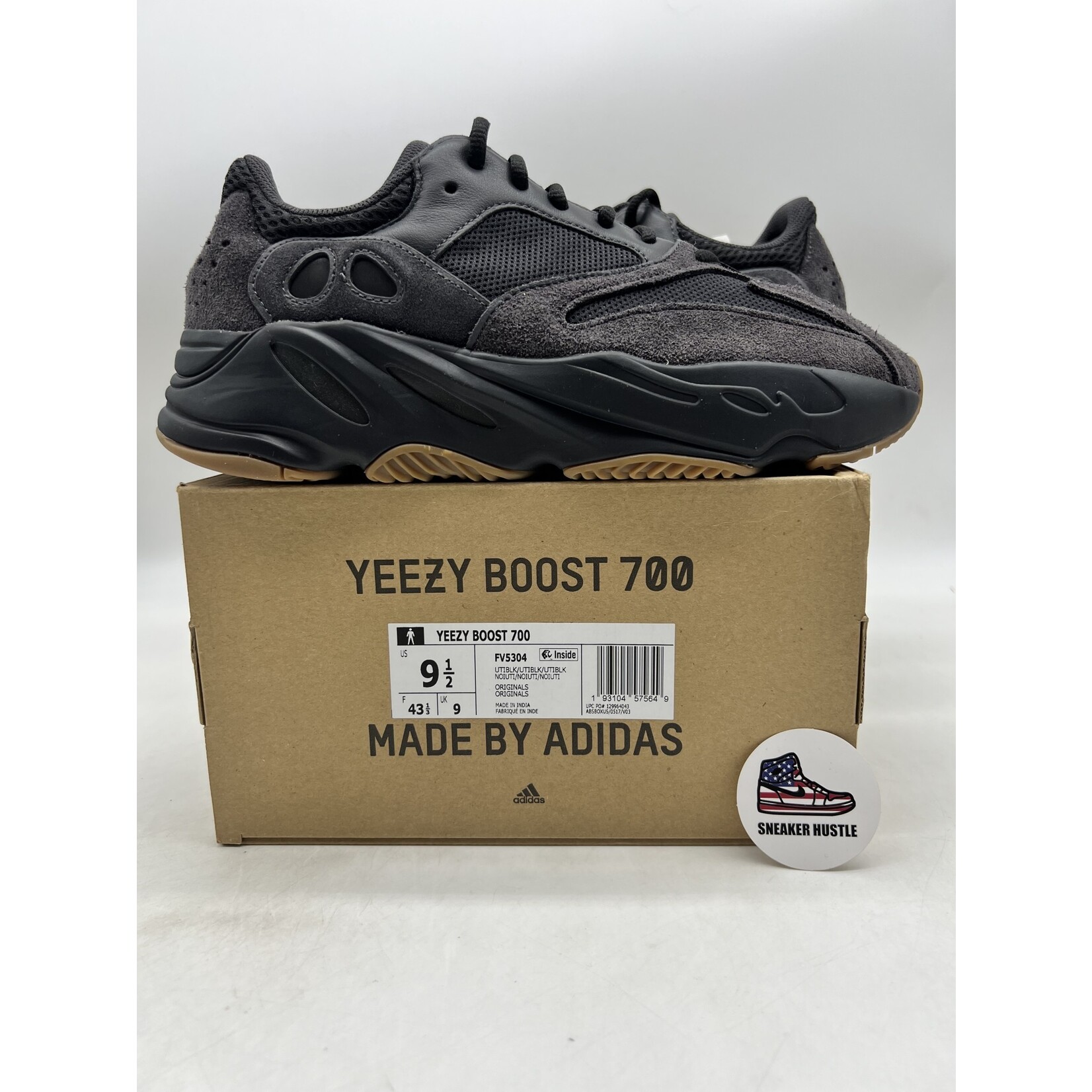 Adidas adidas Yeezy Boost 700 Utility Black (2019/2023)