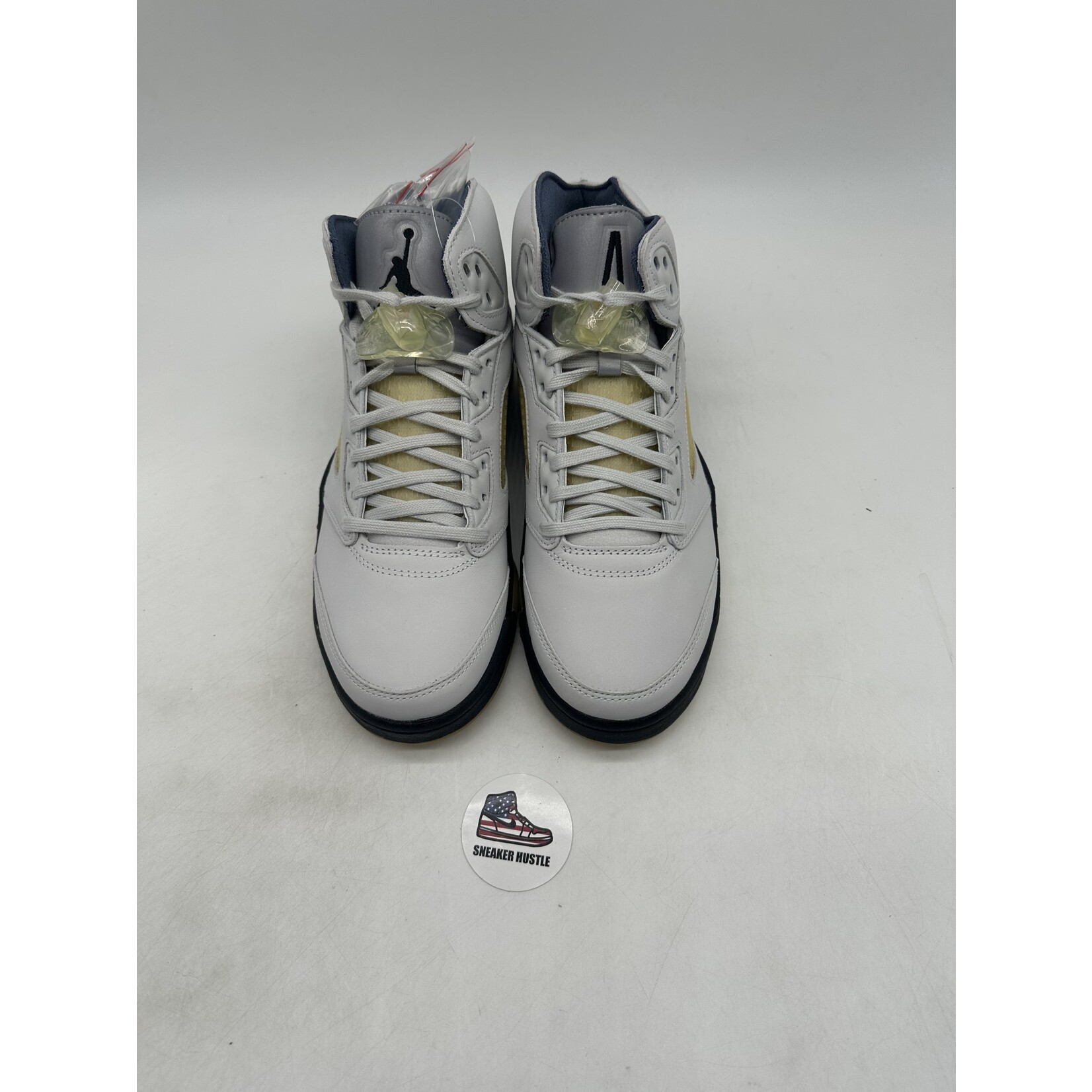 Air Jordan Jordan 5 Retro A Ma Maniére Dawn (Women's)