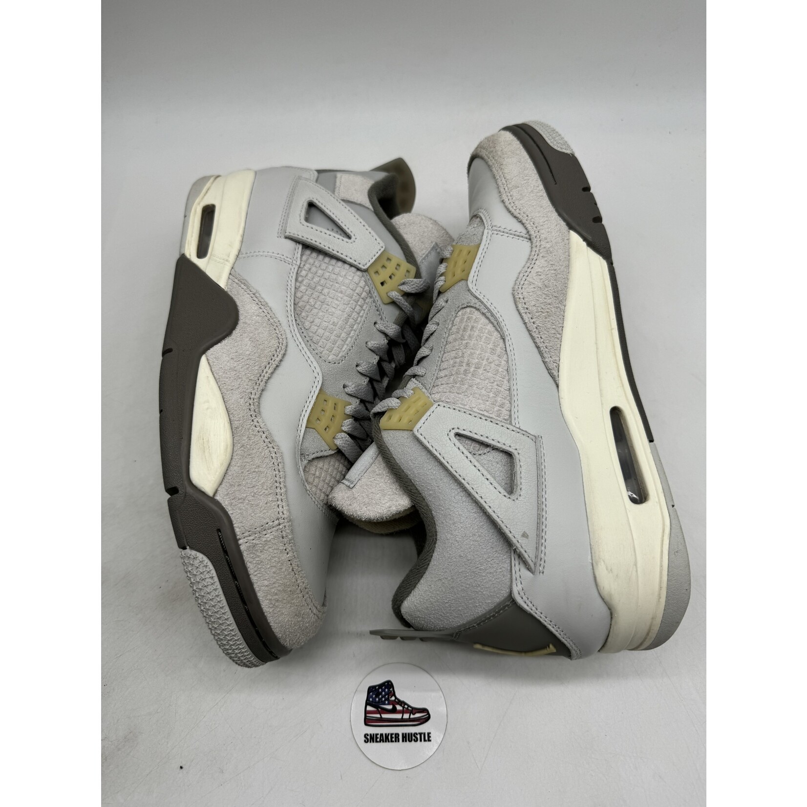 Air Jordan Jordan 4 Retro SE Craft Photon Dust