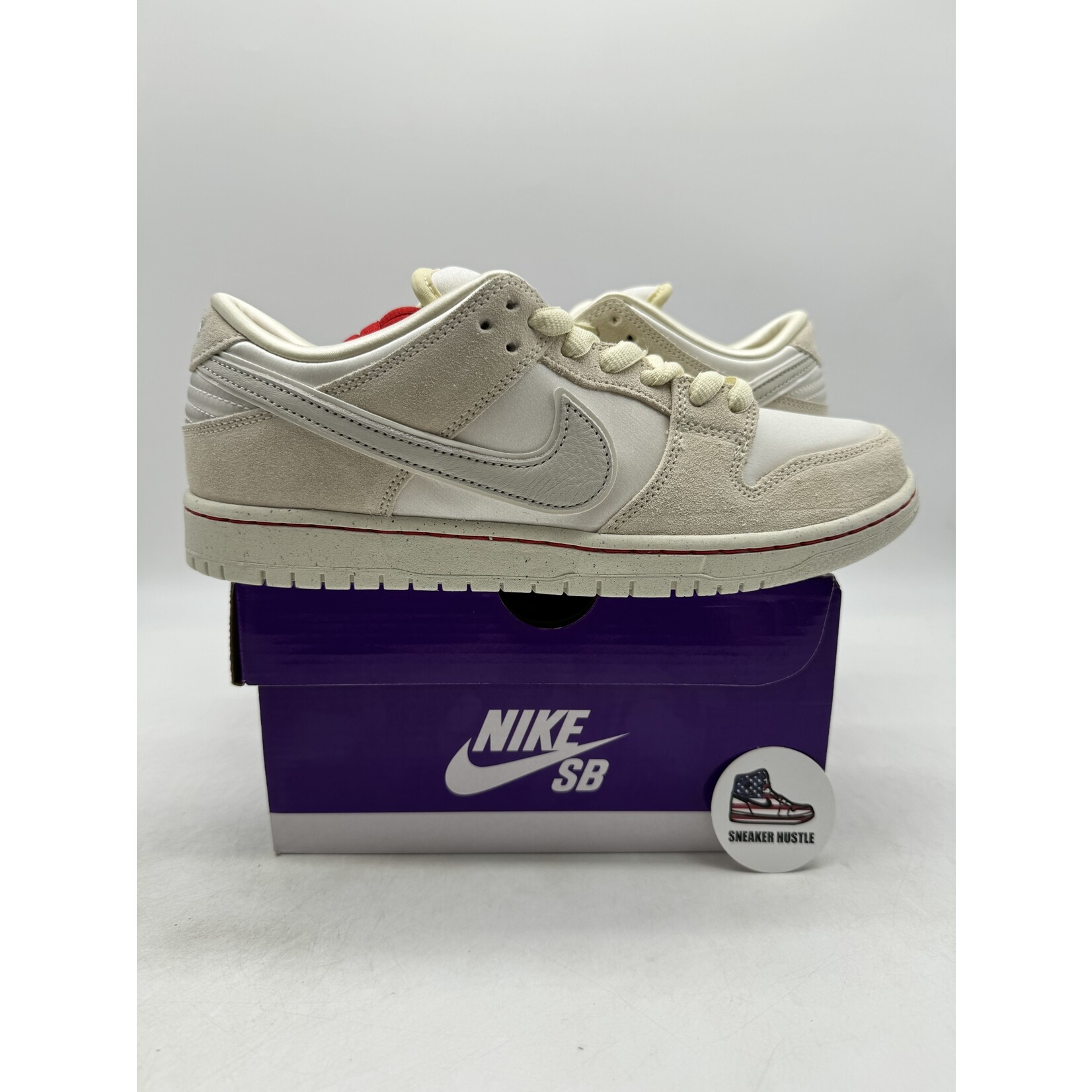 Nike SB Nike SB Dunk Low City Of Love Light Bone