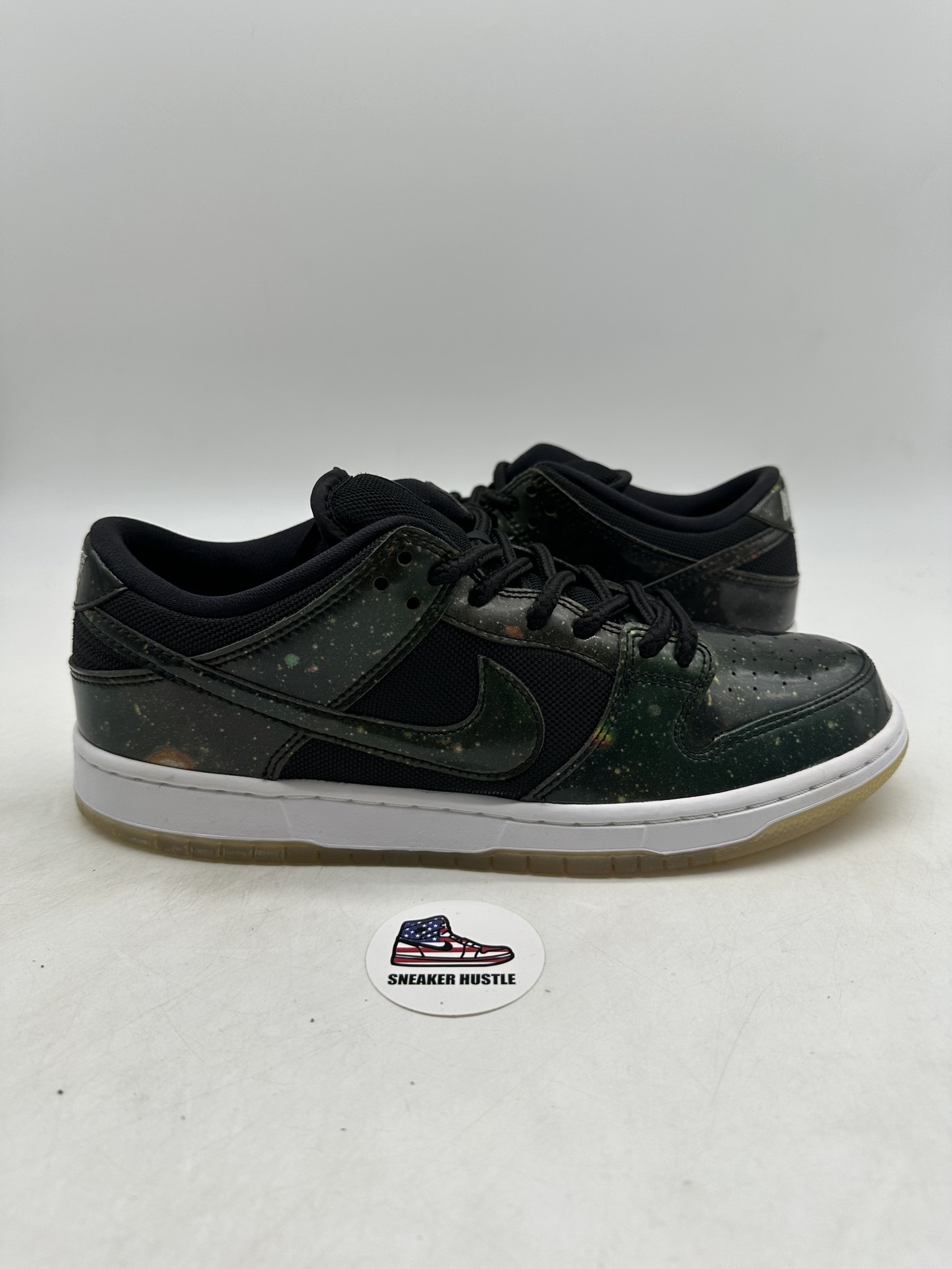 nike sb dunk low 420 intergalactic