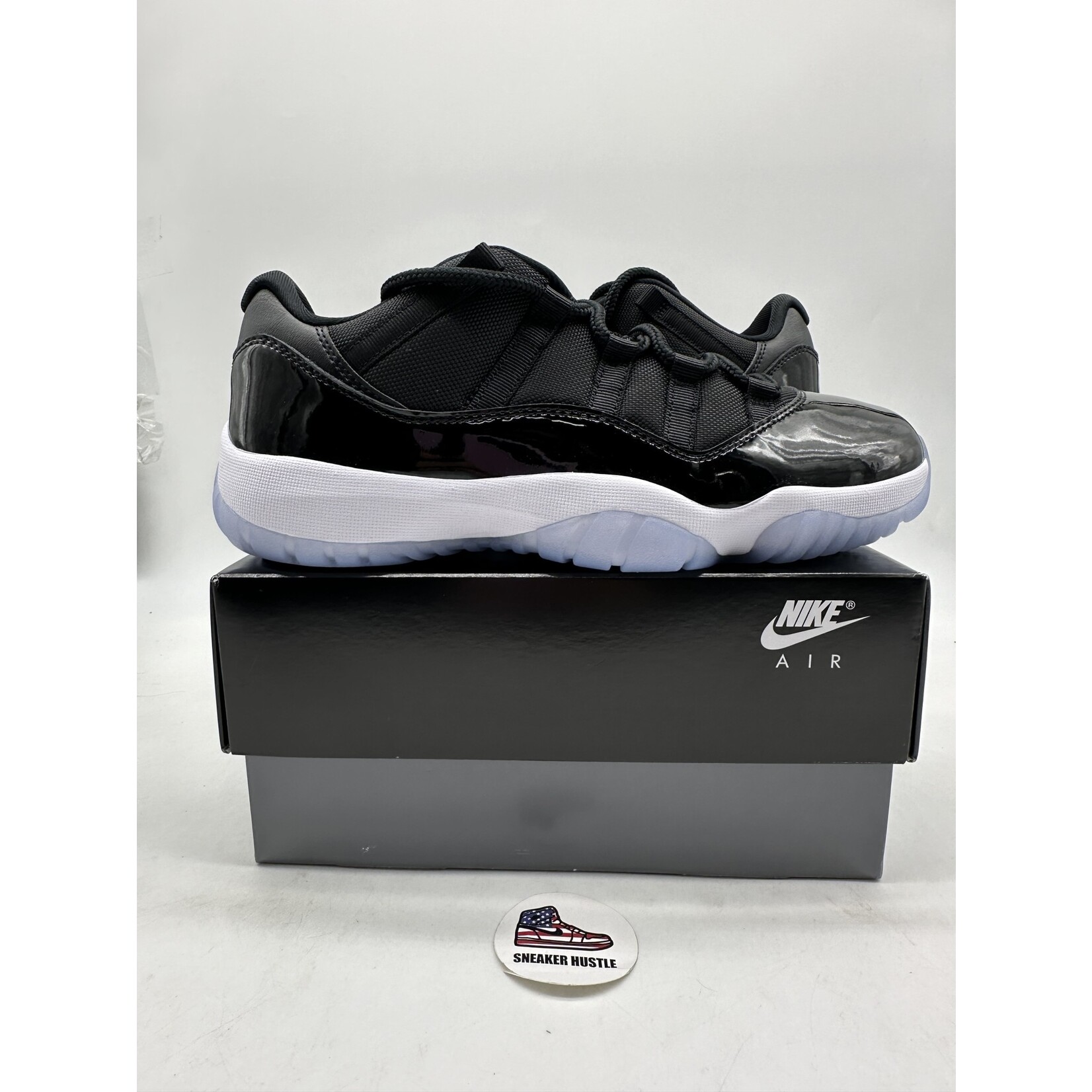 Air Jordan Jordan 11 Retro Low Space Jam