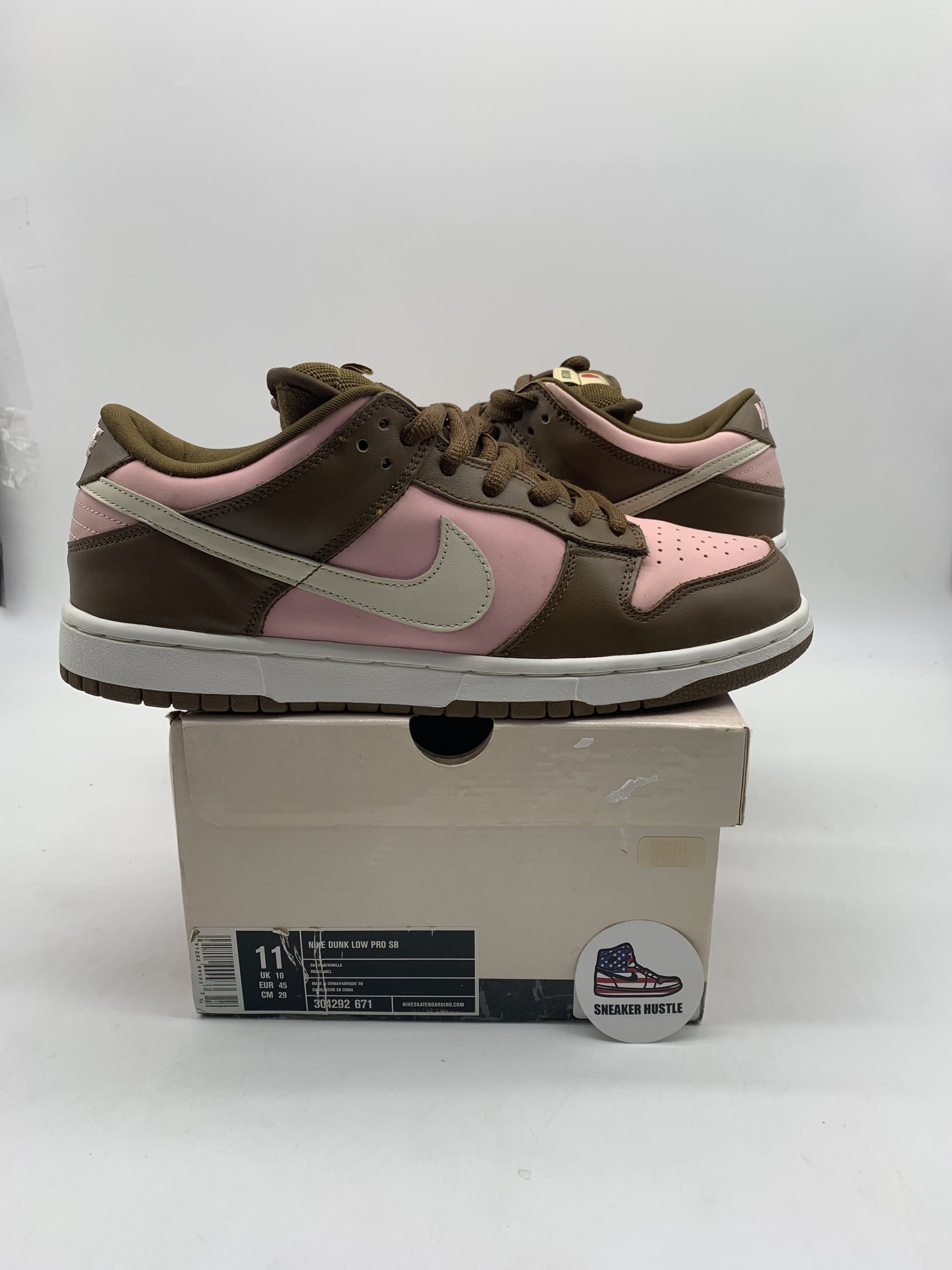 sb dunk low stussy cherry