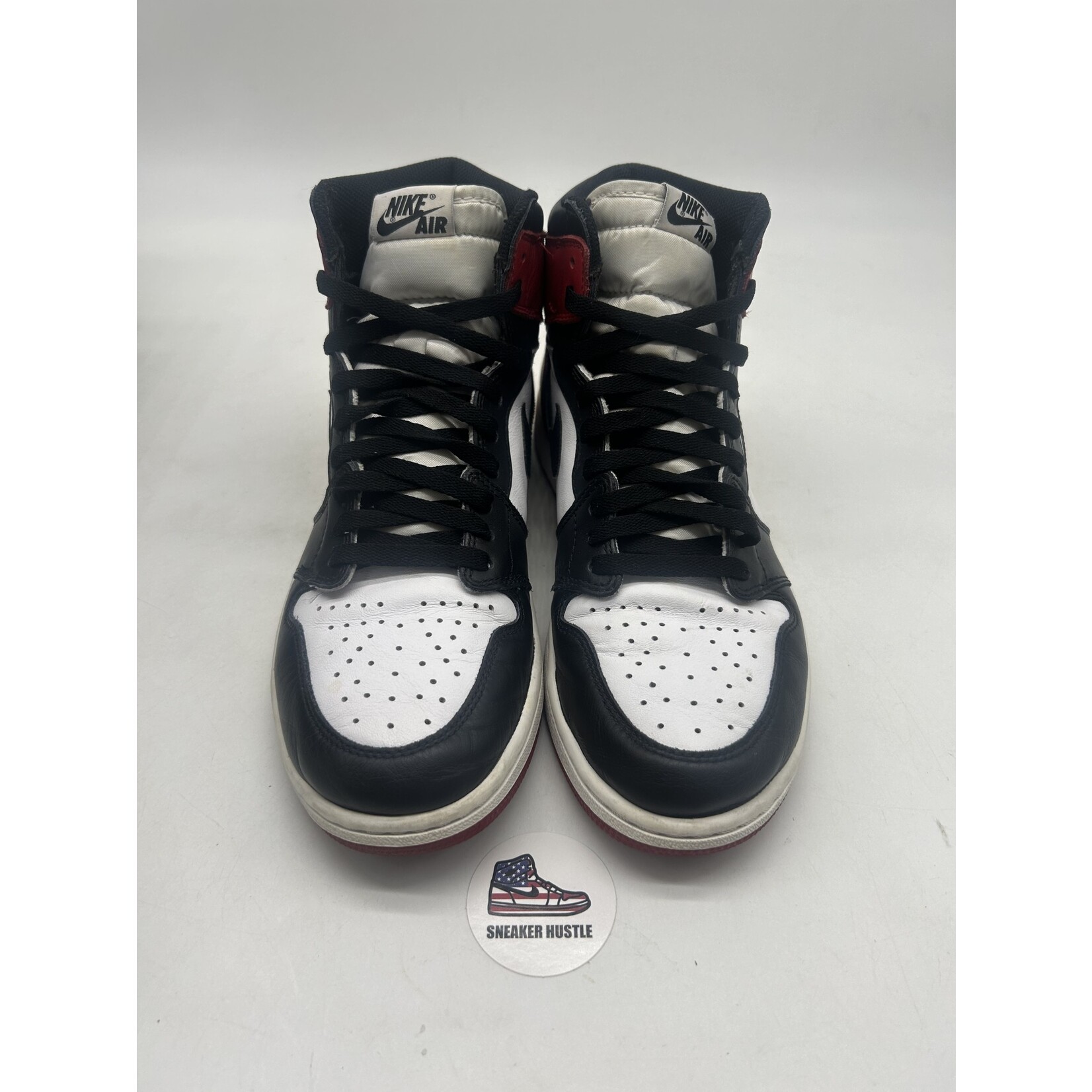 Air Jordan Jordan 1 Retro Black Toe (2016)