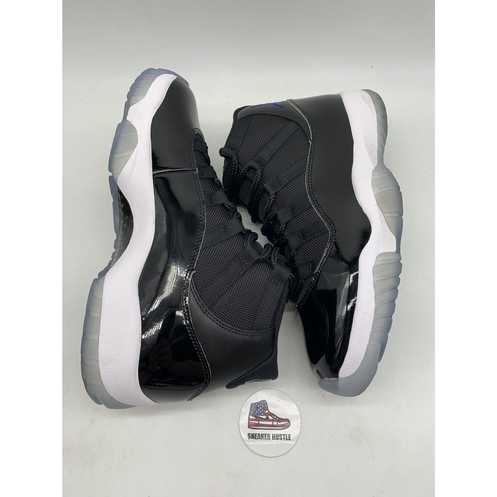 Air Jordan Jordan 11 Retro Space Jam (2016)