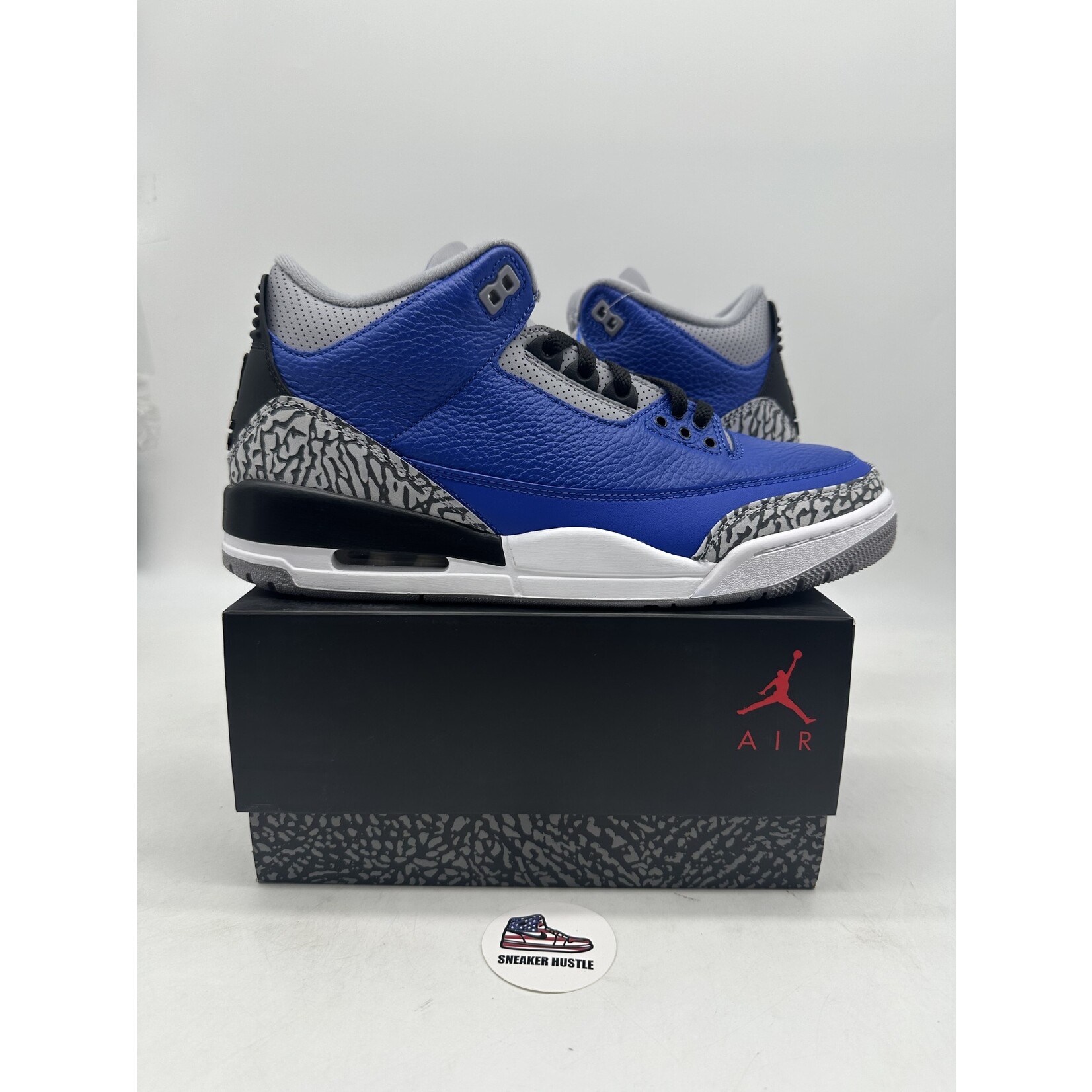 Air Jordan Jordan 3 Retro Varsity Royal Cement