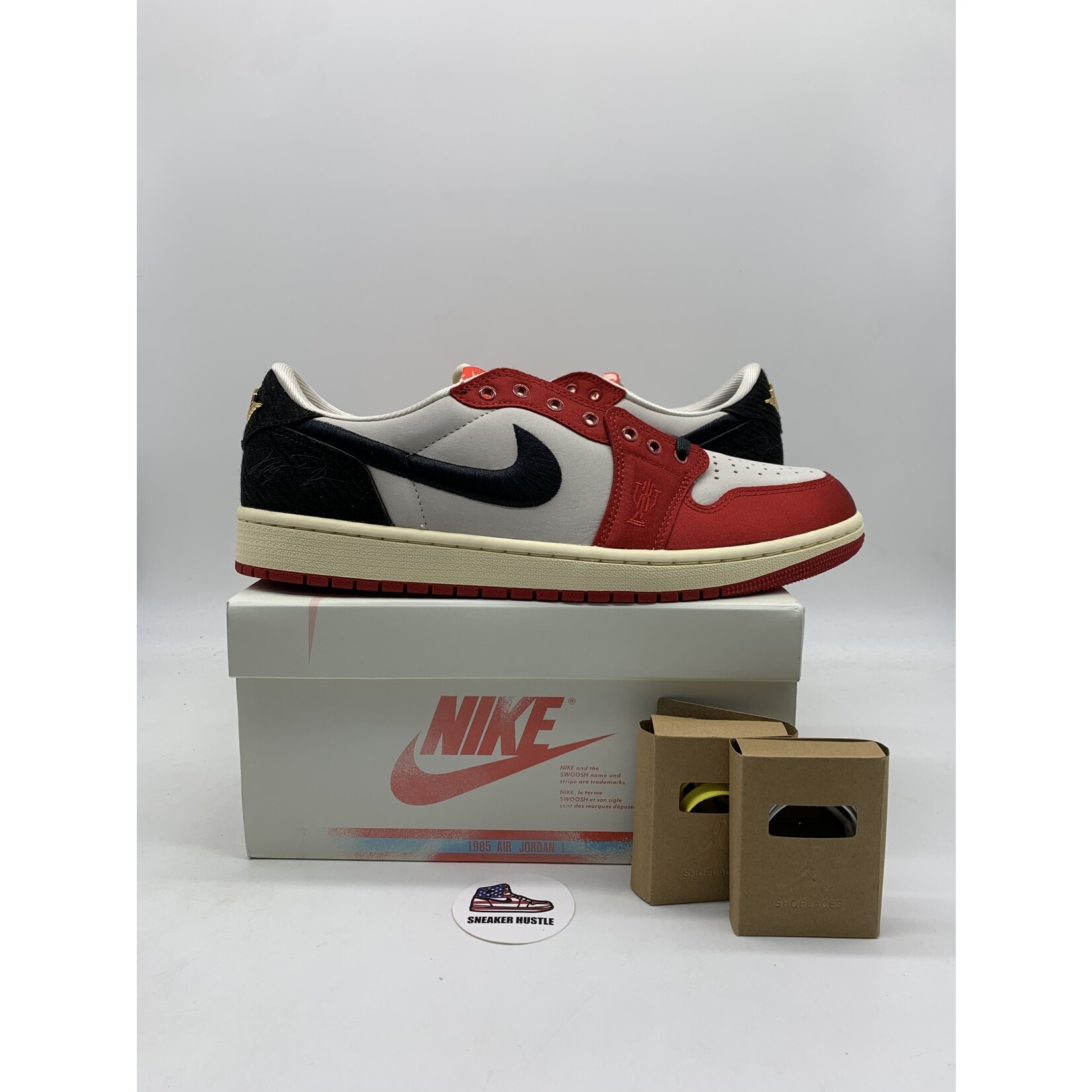 Air Jordan Jordan 1 Retro Low OG Trophy Room Rookie Card Away