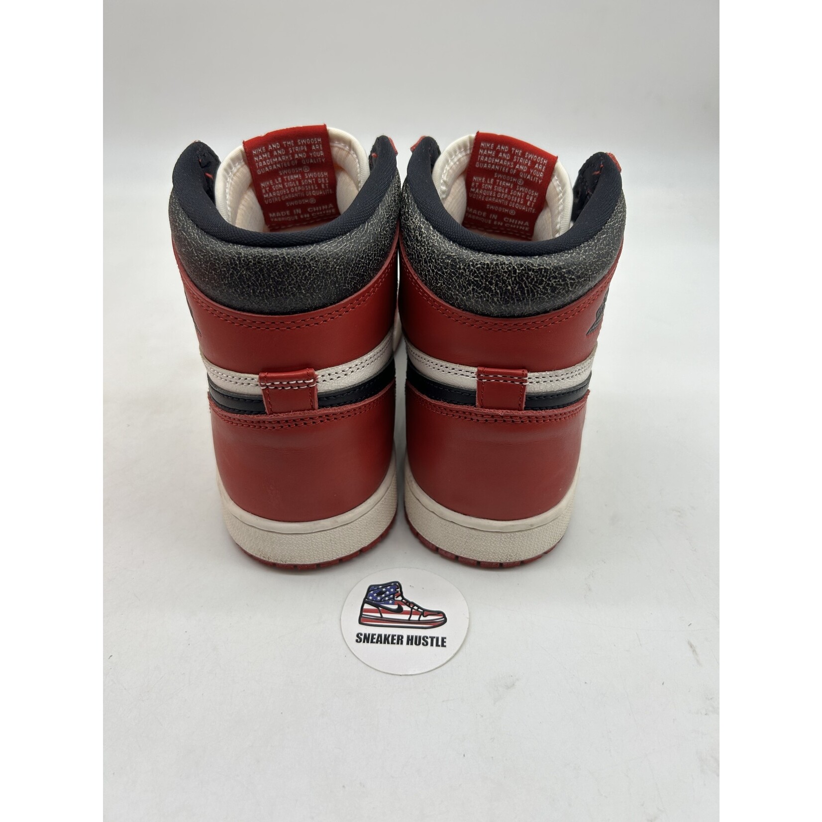 Air Jordan Jordan 1 Retro High OG Chicago Lost and Found