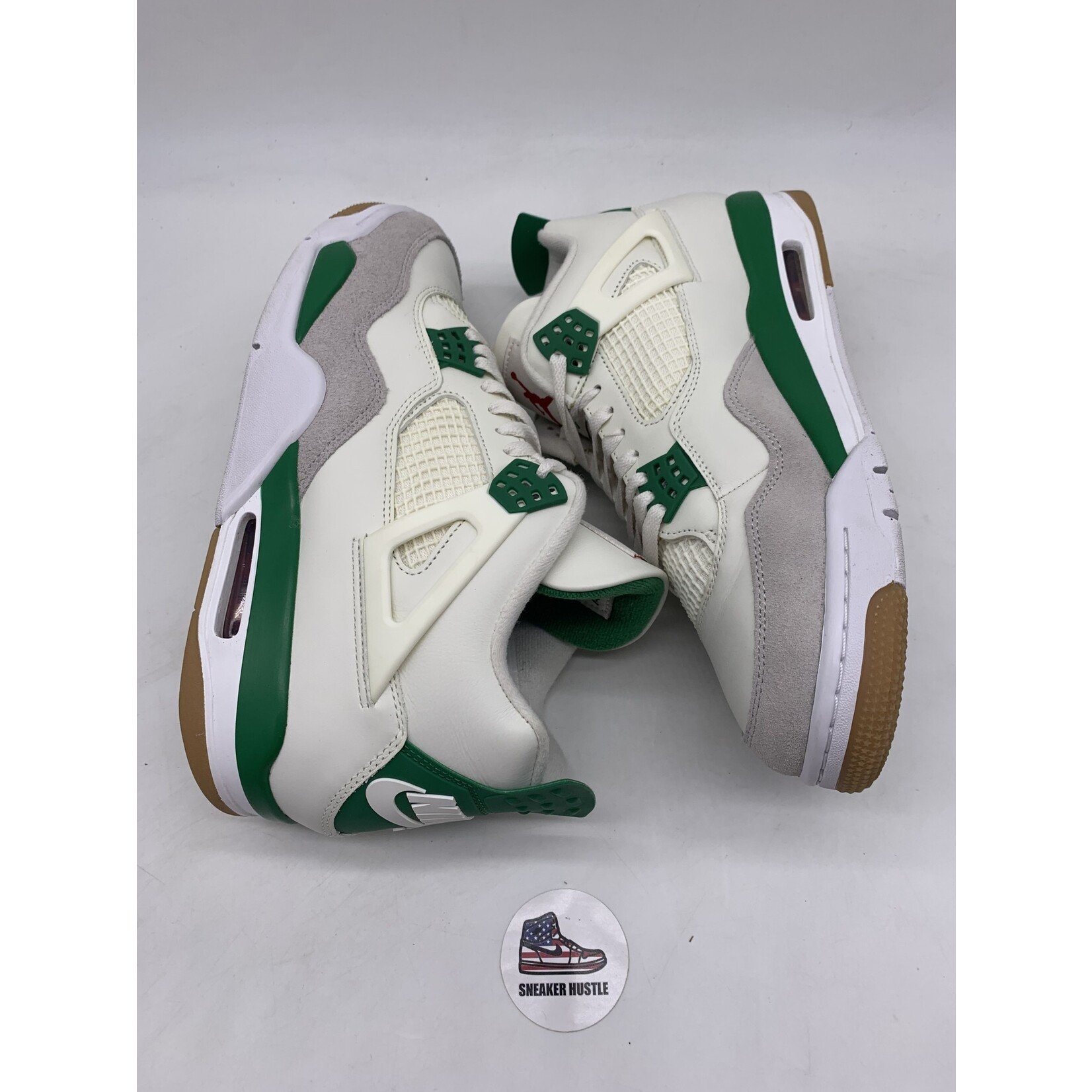 Air Jordan Jordan 4 Retro SB Pine Green