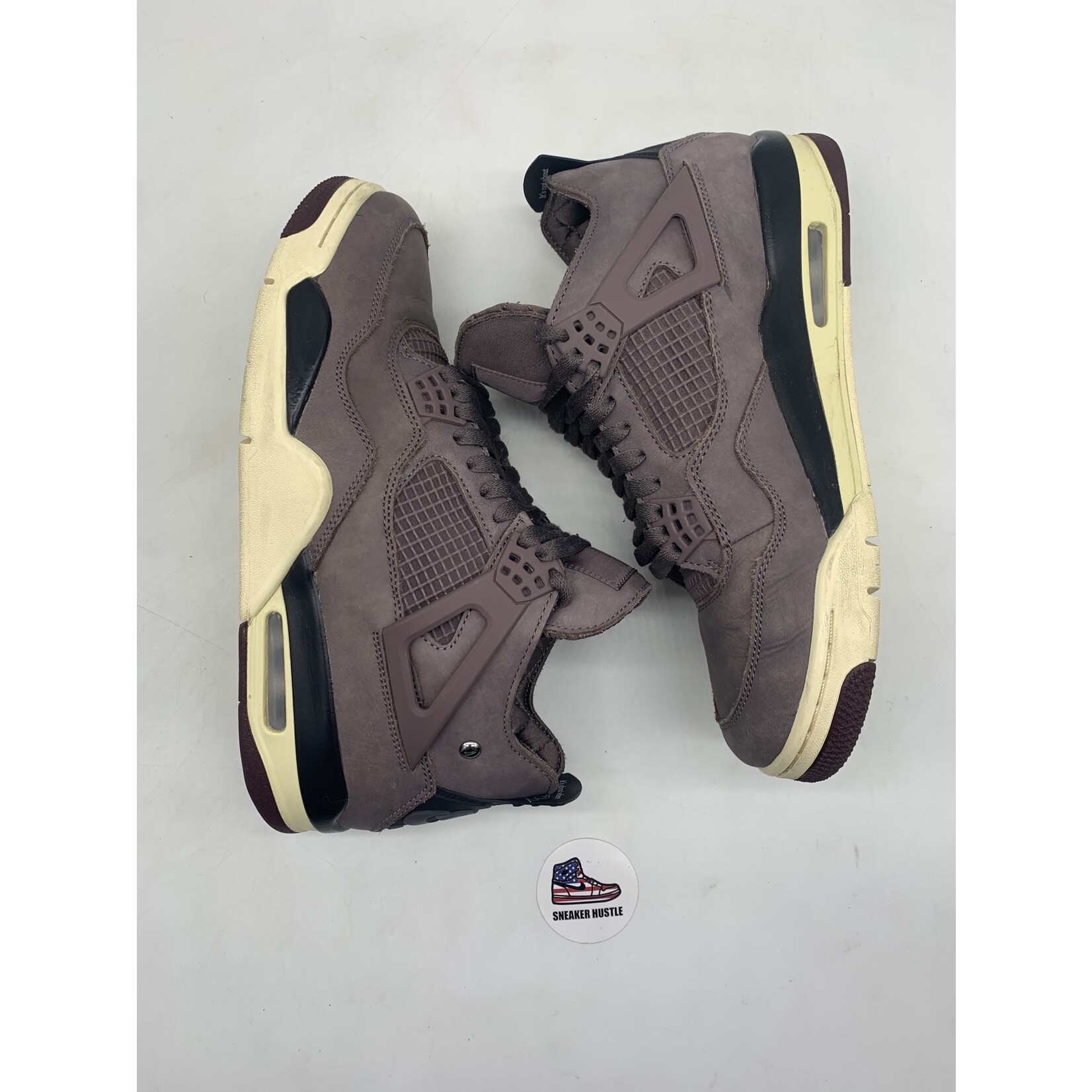 Air Jordan Jordan 4 Retro SP A Ma Maniére Violet Ore