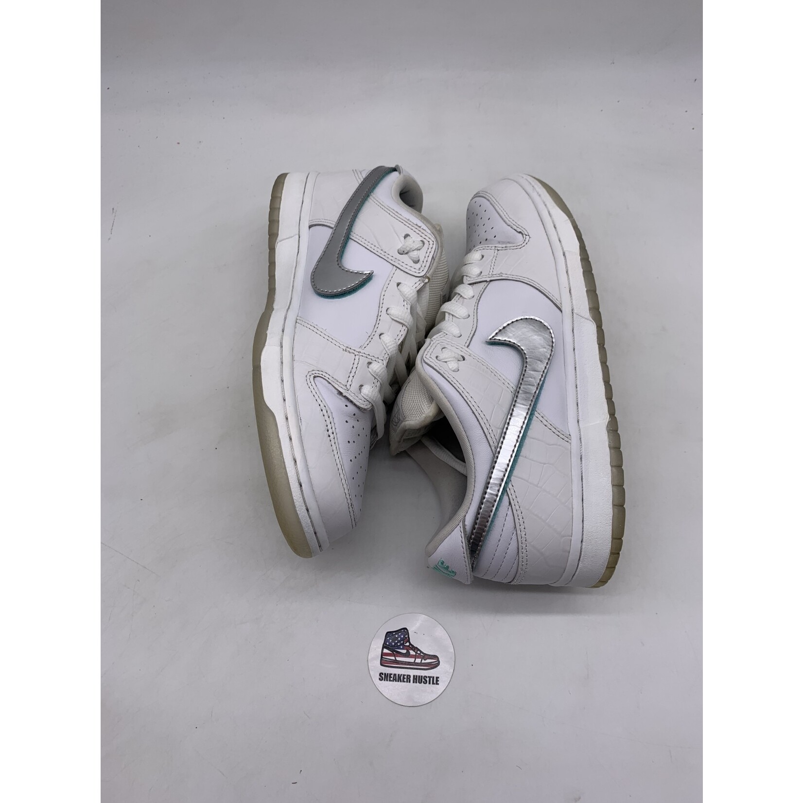 Nike SB Nike SB Dunk Low Diamond Supply Co. White Diamond