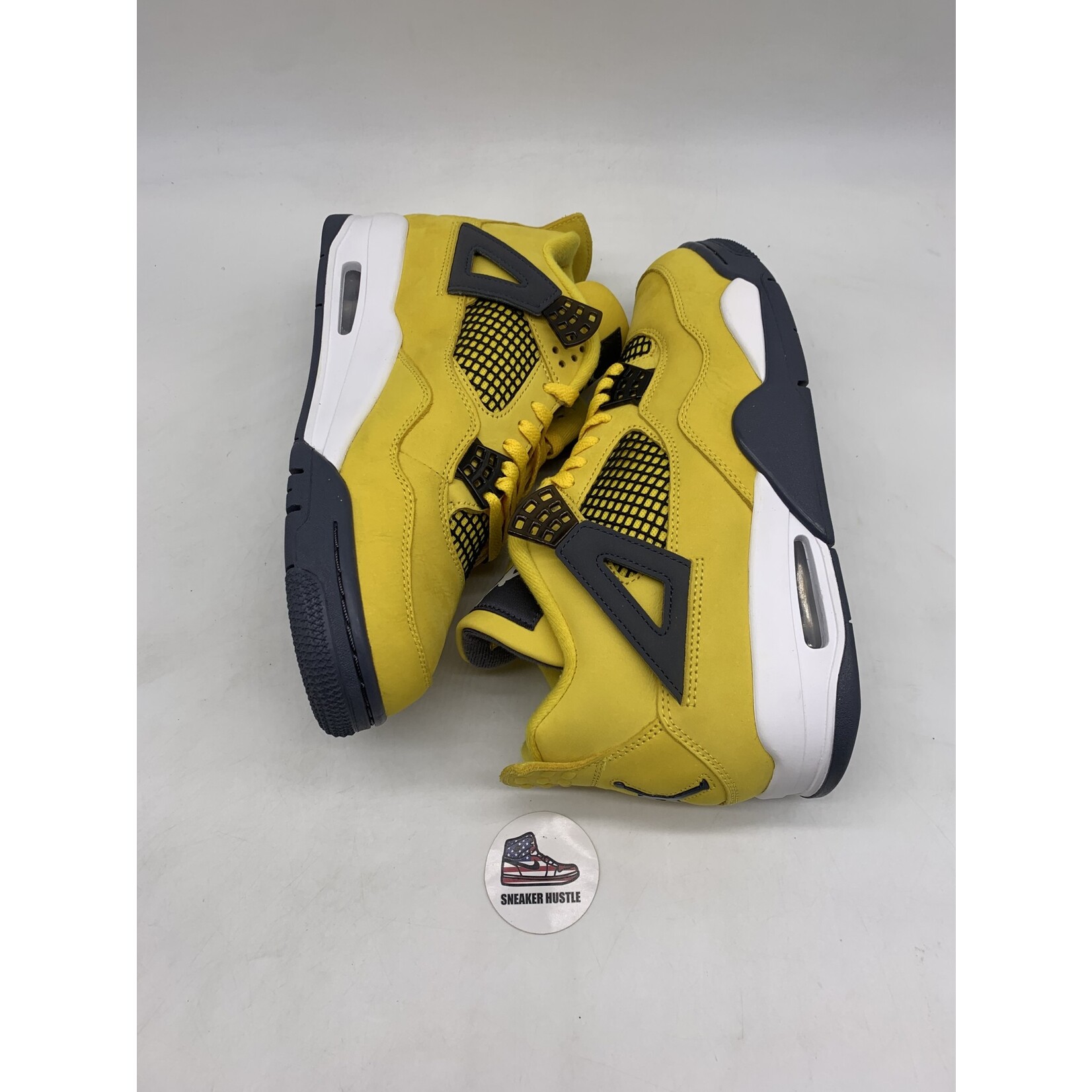 Air Jordan Jordan 4 Retro Lightning (2021)