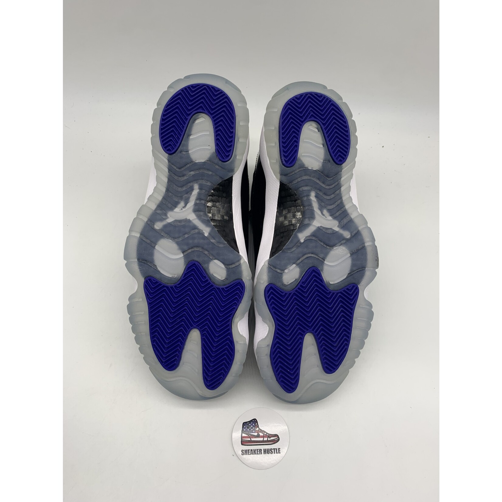 Air Jordan Jordan 11 Retro Space Jam (2016)