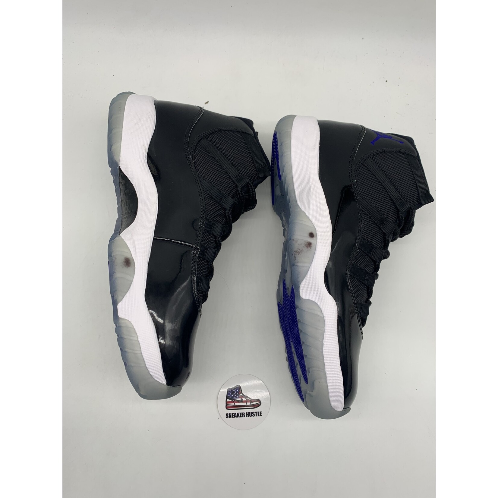 Air Jordan Jordan 11 Retro Space Jam (2016)