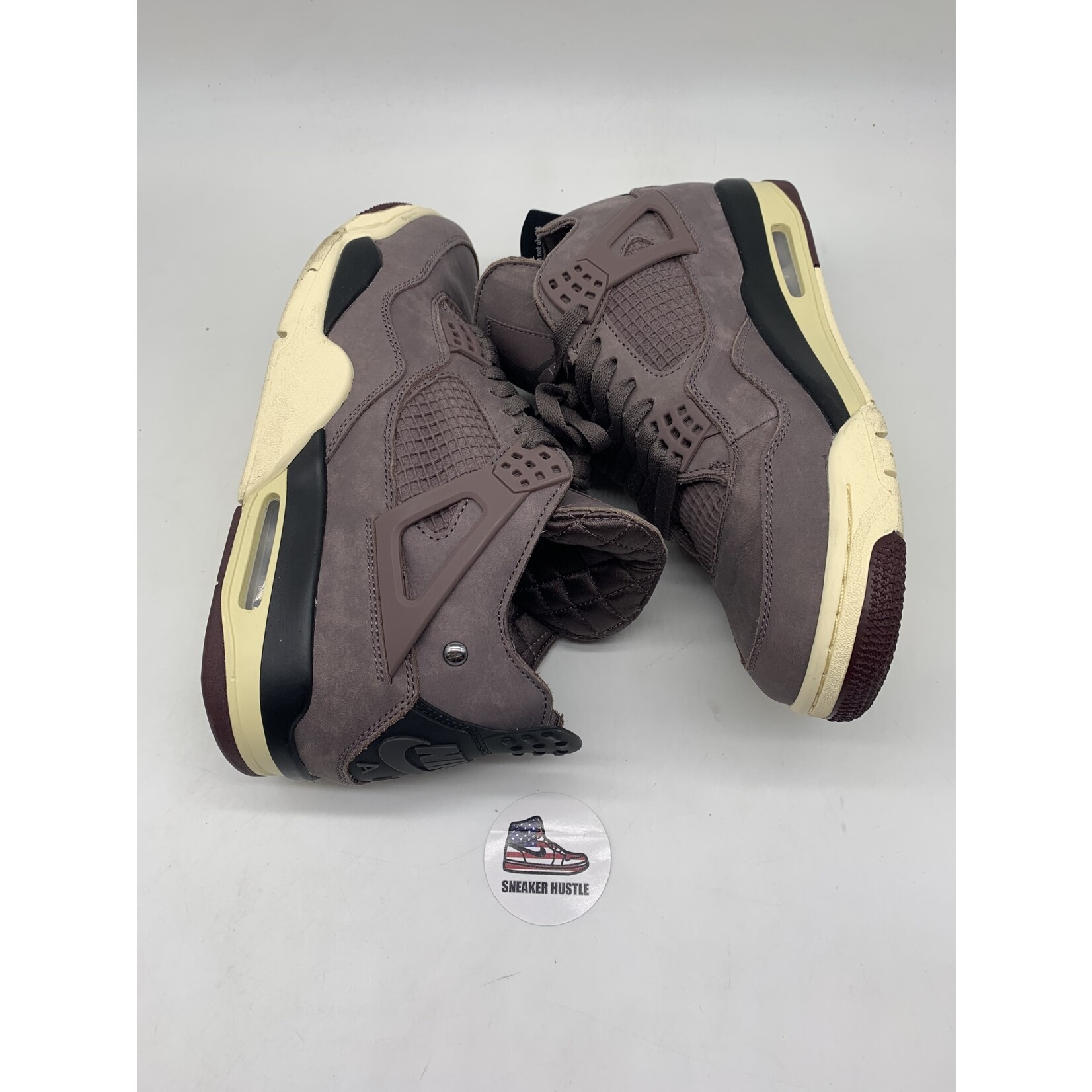 Air Jordan Jordan 4 Retro SP A Ma Maniére Violet Ore