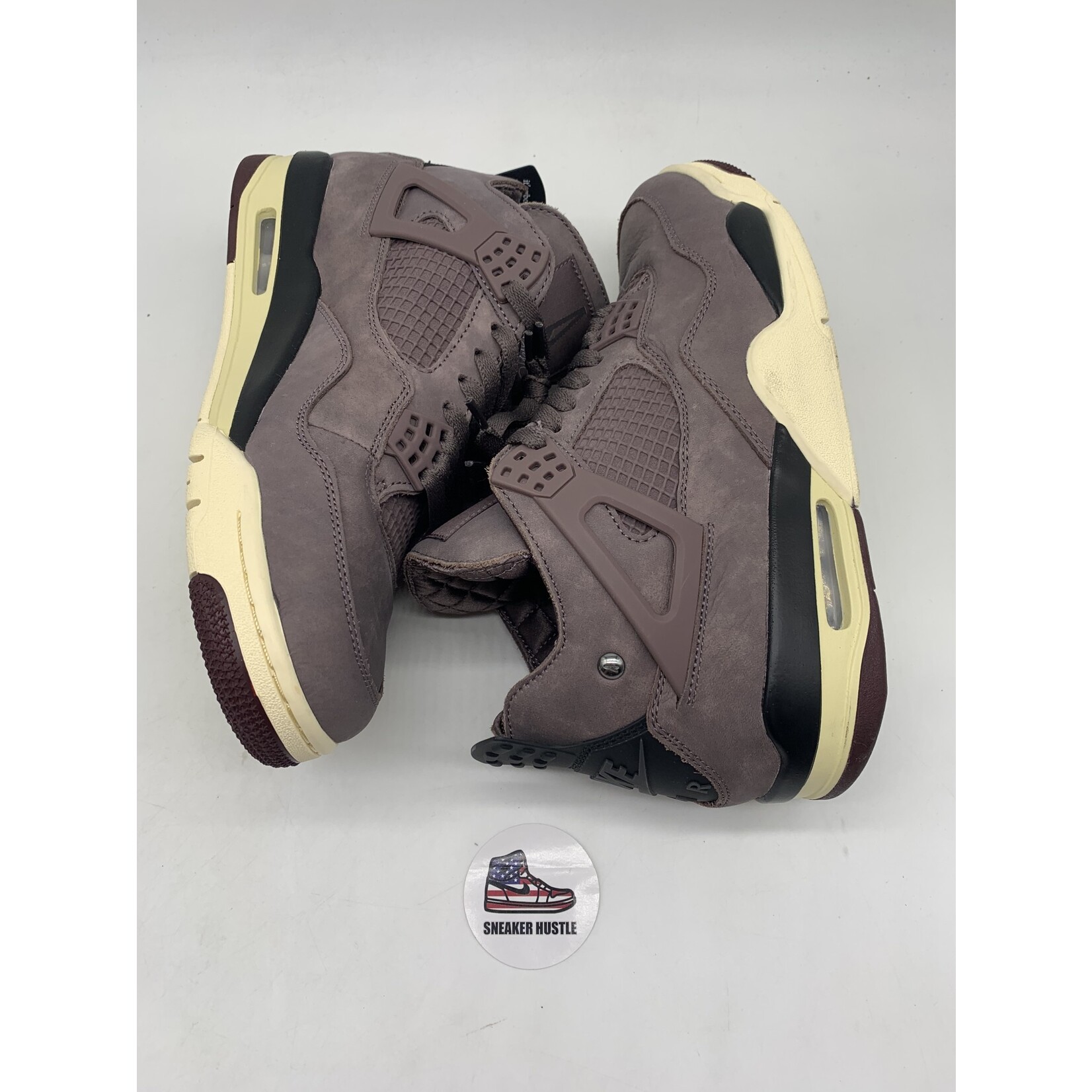 Air Jordan Jordan 4 Retro SP A Ma Maniére Violet Ore