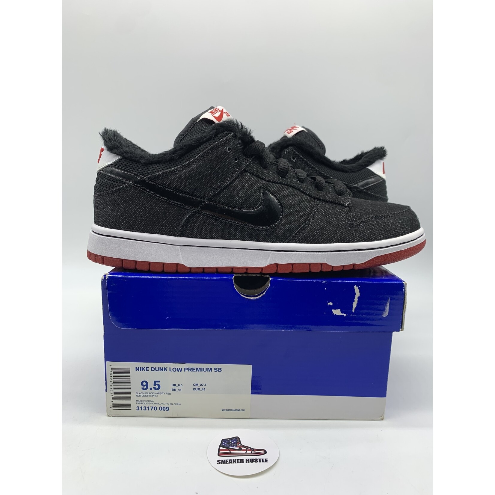 Nike SB Nike SB Dunk Low Larry Perkins (No Chirp)