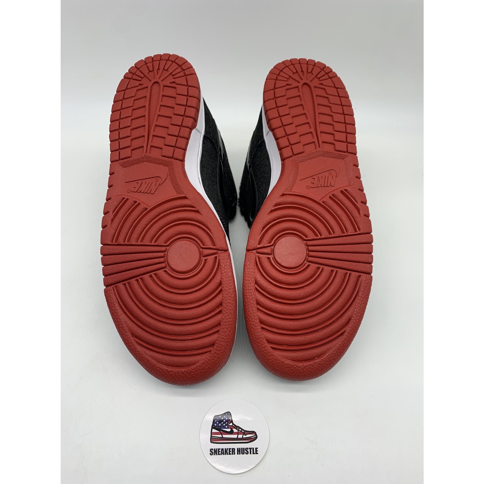 Nike SB Nike SB Dunk Low Larry Perkins (No Chirp)