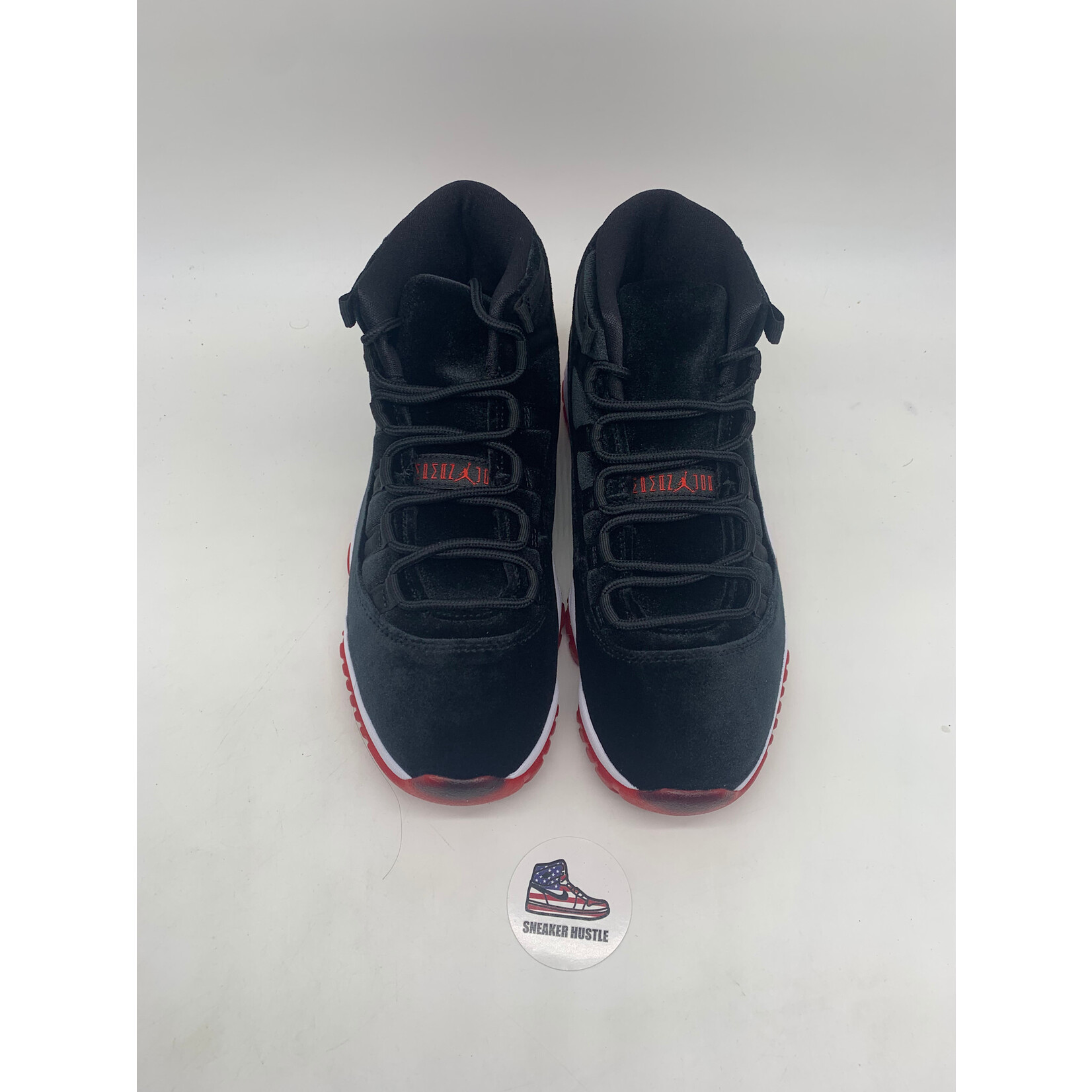 Air Jordan Jordan 11 Retro Bred Velvet (Women's)