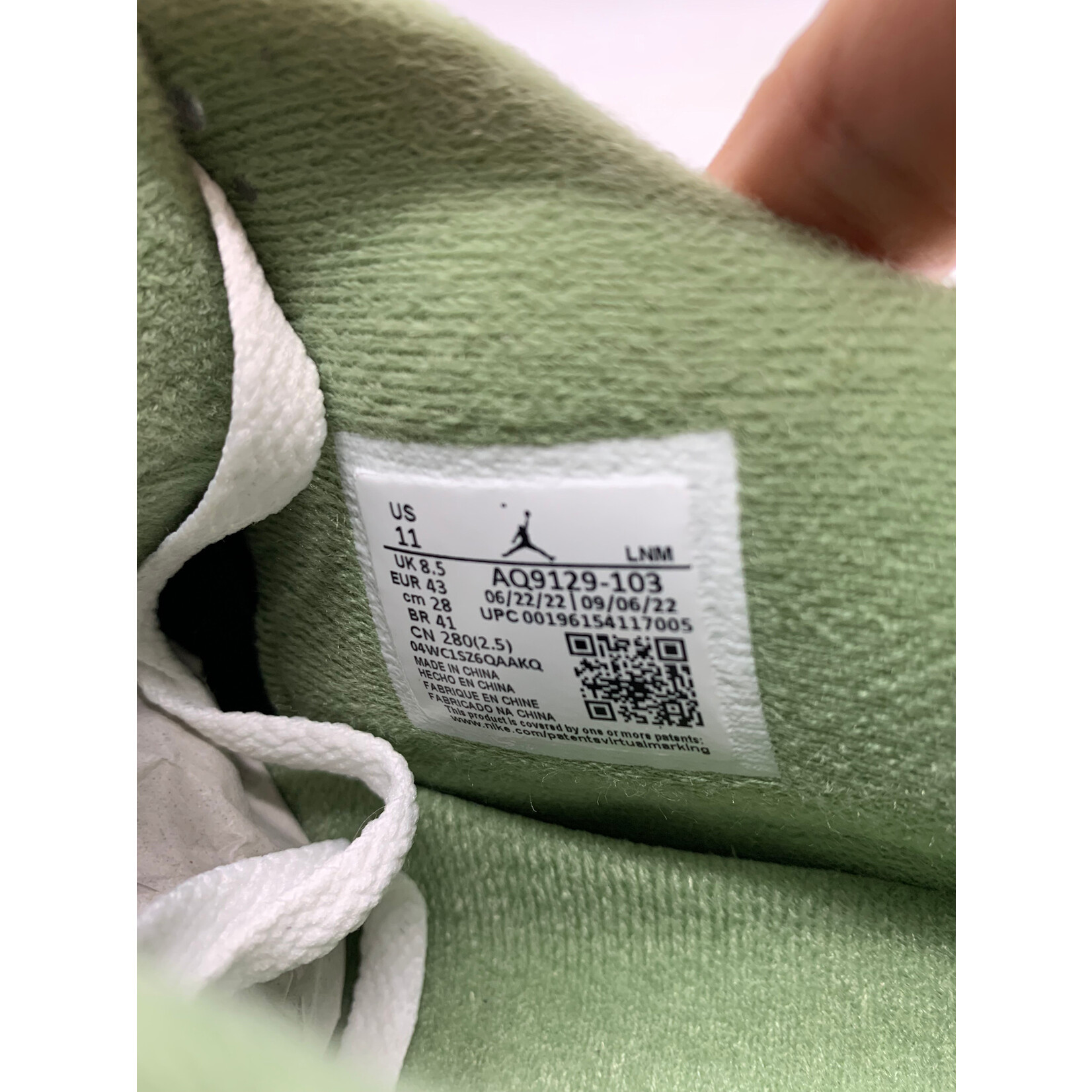 Air Jordan Jordan 4 Retro Seafoam (Women's)
