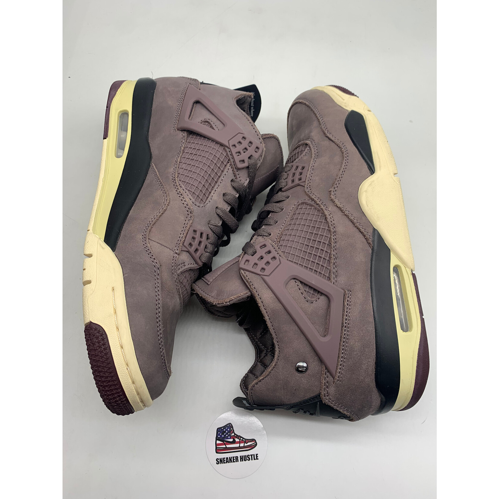 Air Jordan Jordan 4 Retro SP A Ma Maniére Violet Ore
