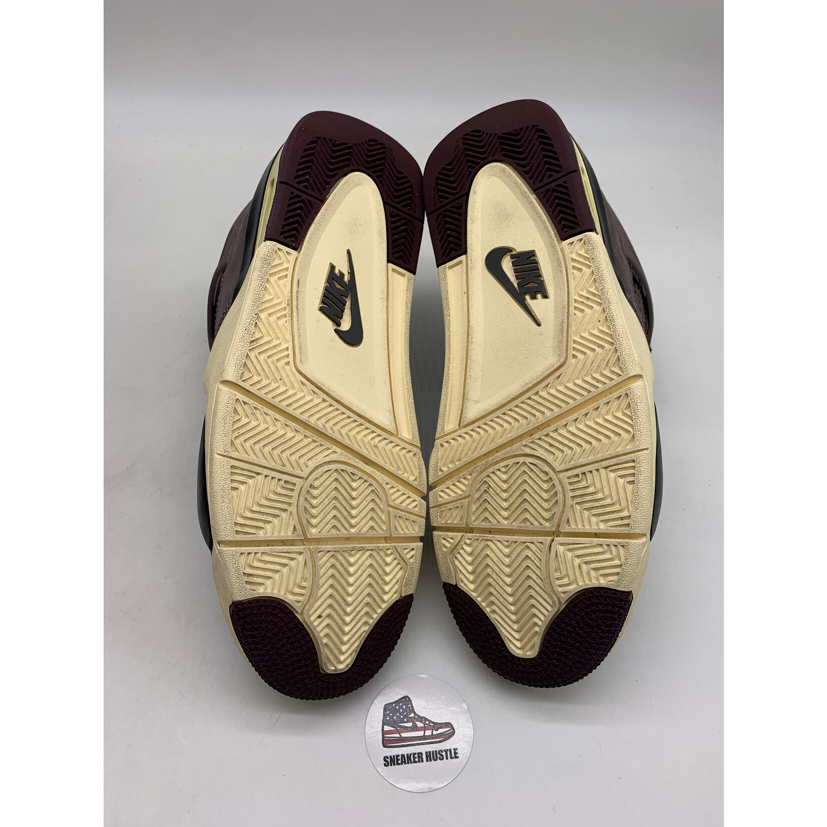 Air Jordan Jordan 4 Retro SP A Ma Maniére Violet Ore
