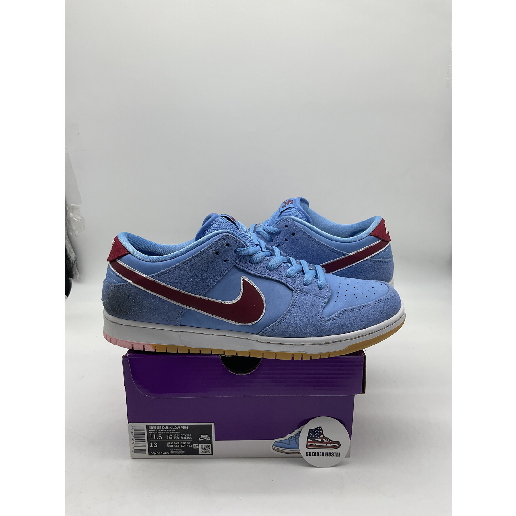 Nike SB Nike SB Dunk Low Philadelphia Phillies