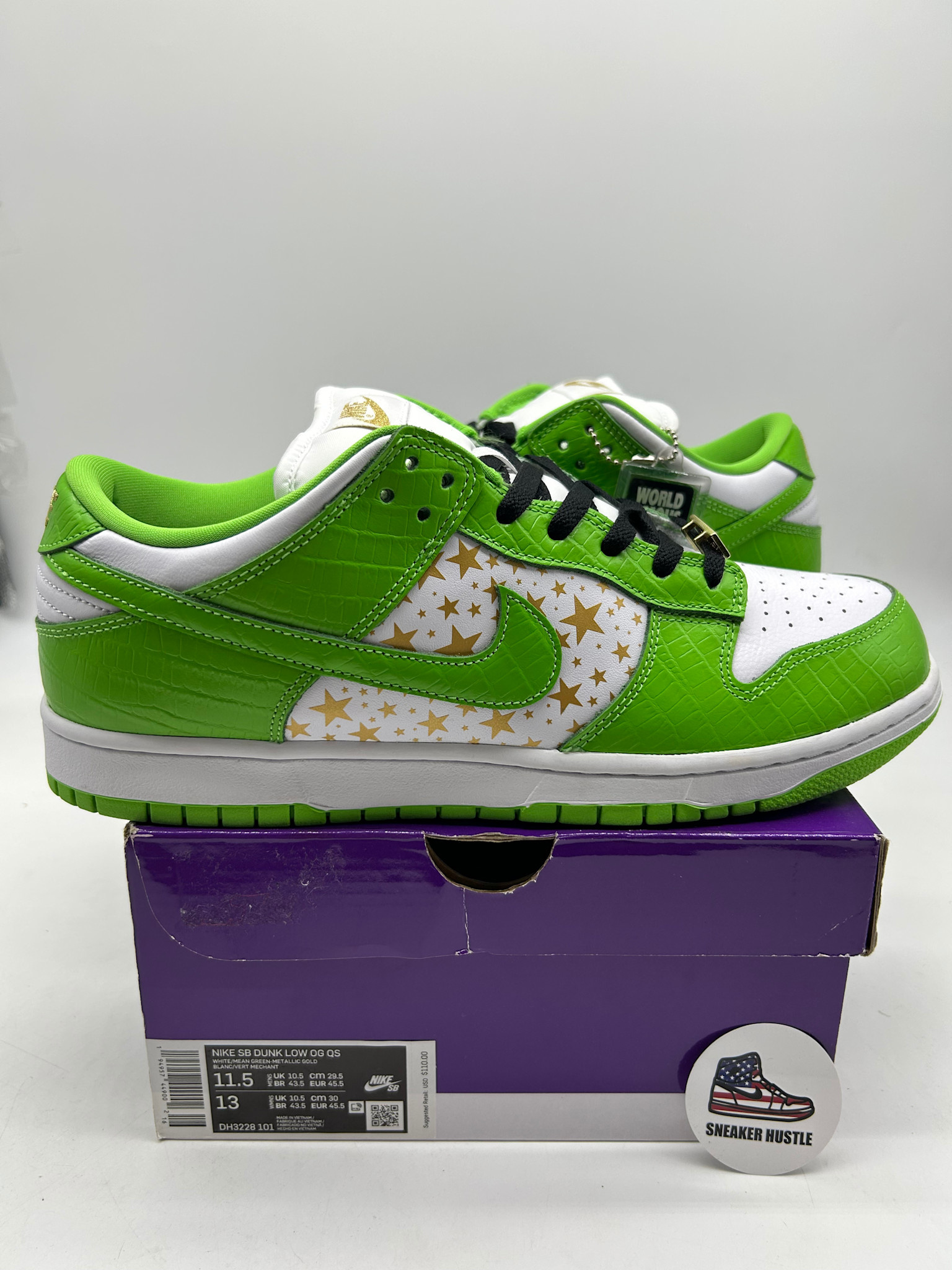 supreme mean green dunk